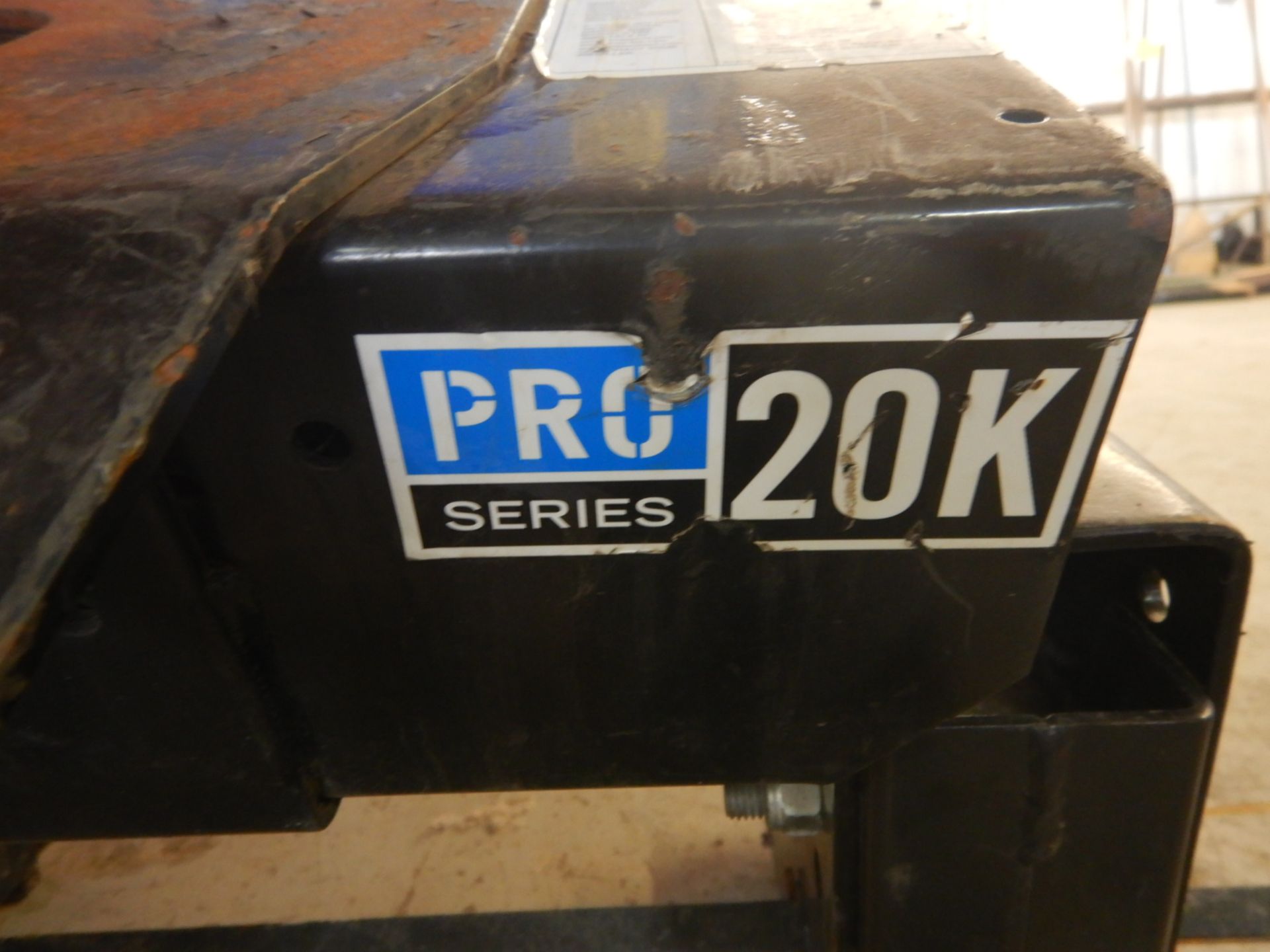 PRO SERIES 20K 5W HITCH FOR PU - ROLLER TYPE, NO RAILS - Image 4 of 4