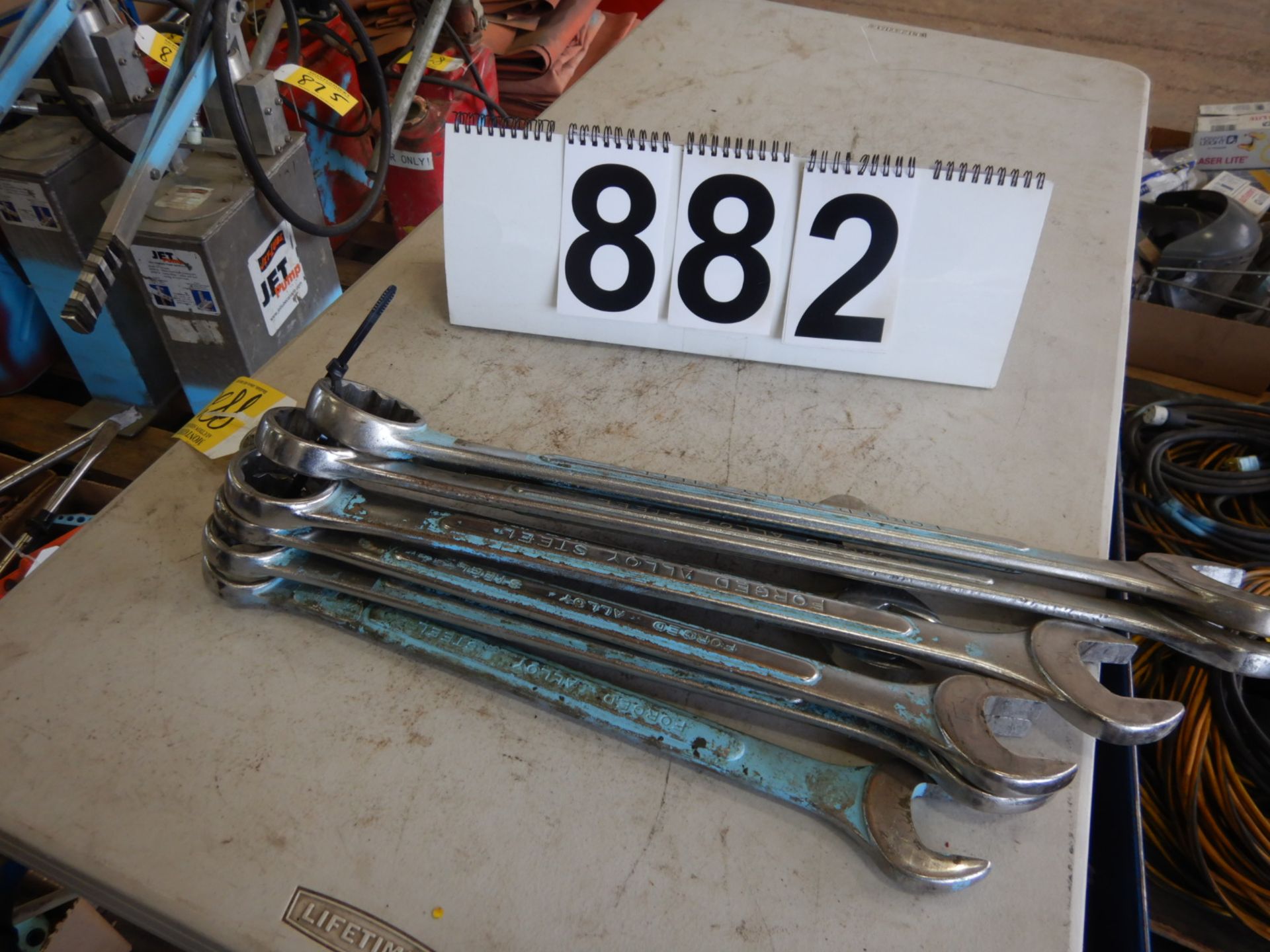 L/O ASSORTED COMBINATION WRENCHES