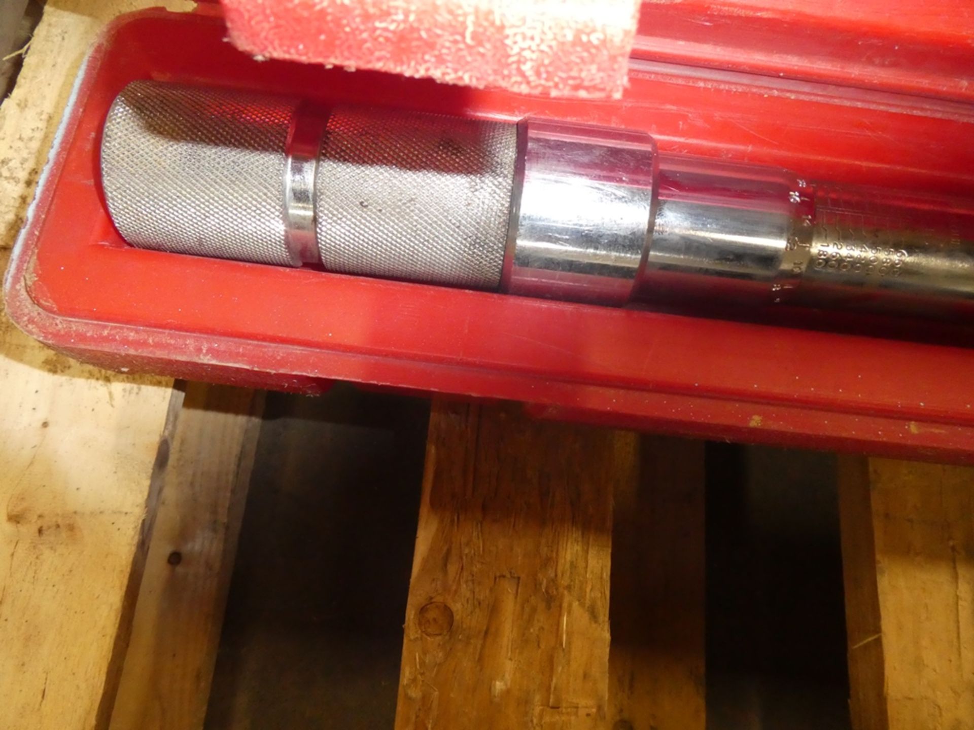 PROTO 1" DRIVE TORQUE WRENCH, 700 FOOT LB - Image 4 of 4