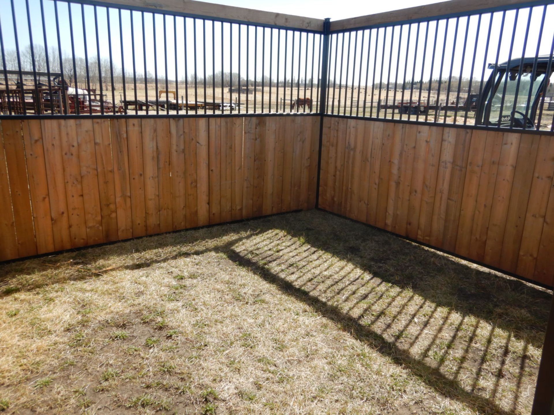 NEW 12'X12' FREESTANDING BOX STALL W/ROLLING DOOR, POWDER COATED, TREATED LUMBER - Image 6 of 6