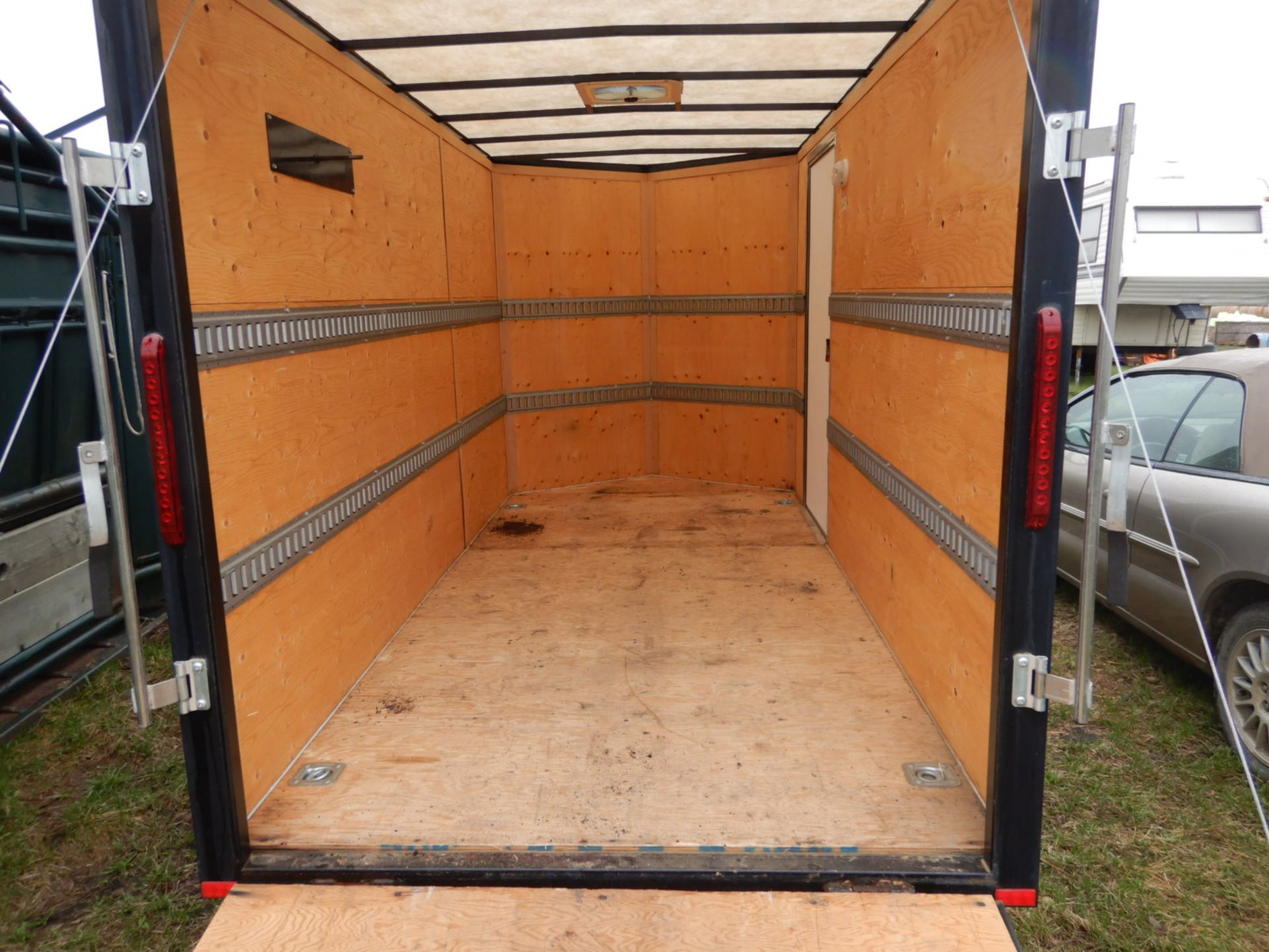 2015 RAINBOW S/A ENCLOSED CARGO TRAILER W/REAR RAMP DOOR, S/N 2RGBC1216F1002137 - Image 4 of 6