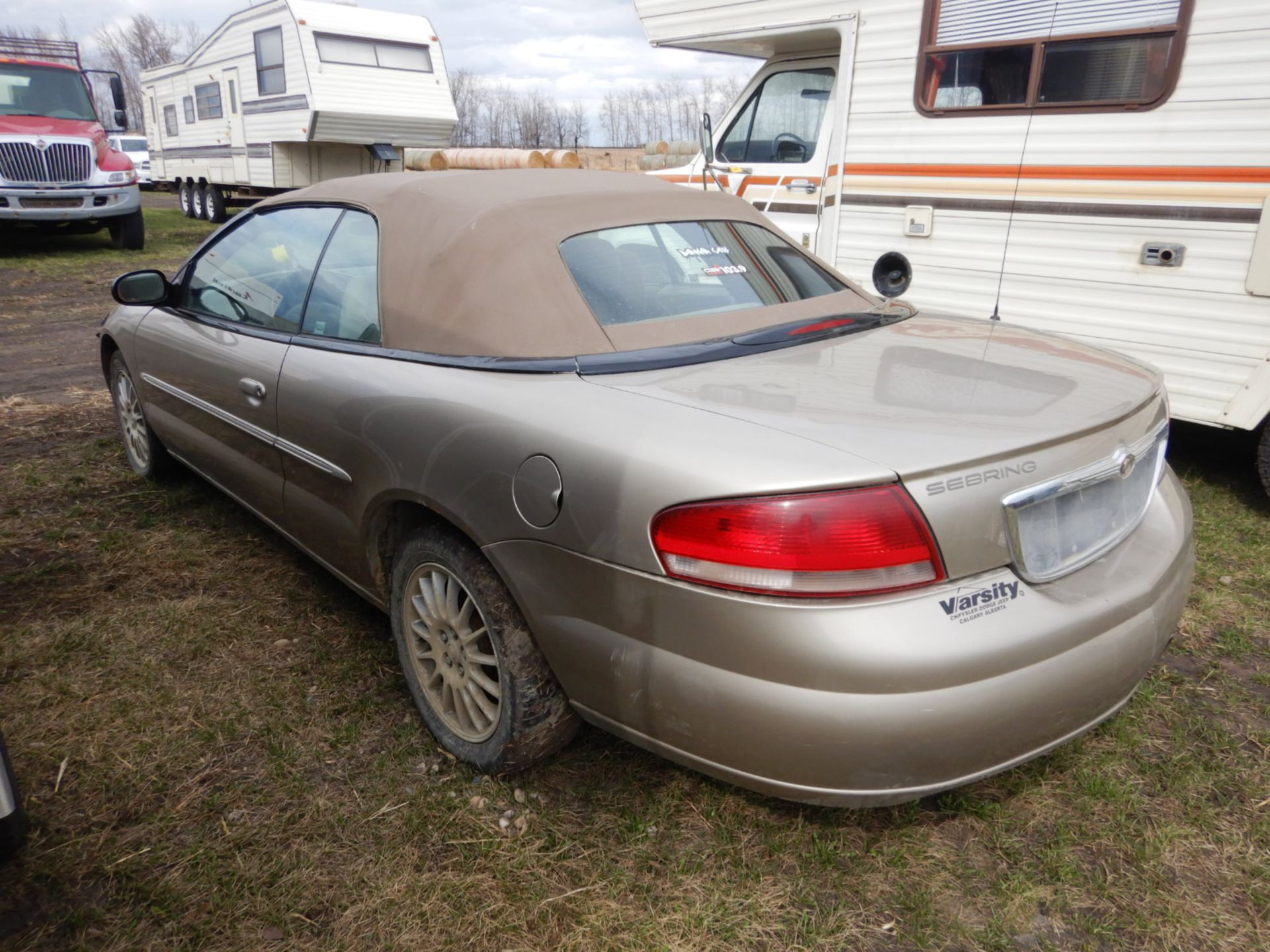 2004 CHRYSLER SEEBRING CONVERTIBLE S/N 1C3EL45R84N133940, 282,241 KM SHOWING - Image 3 of 4