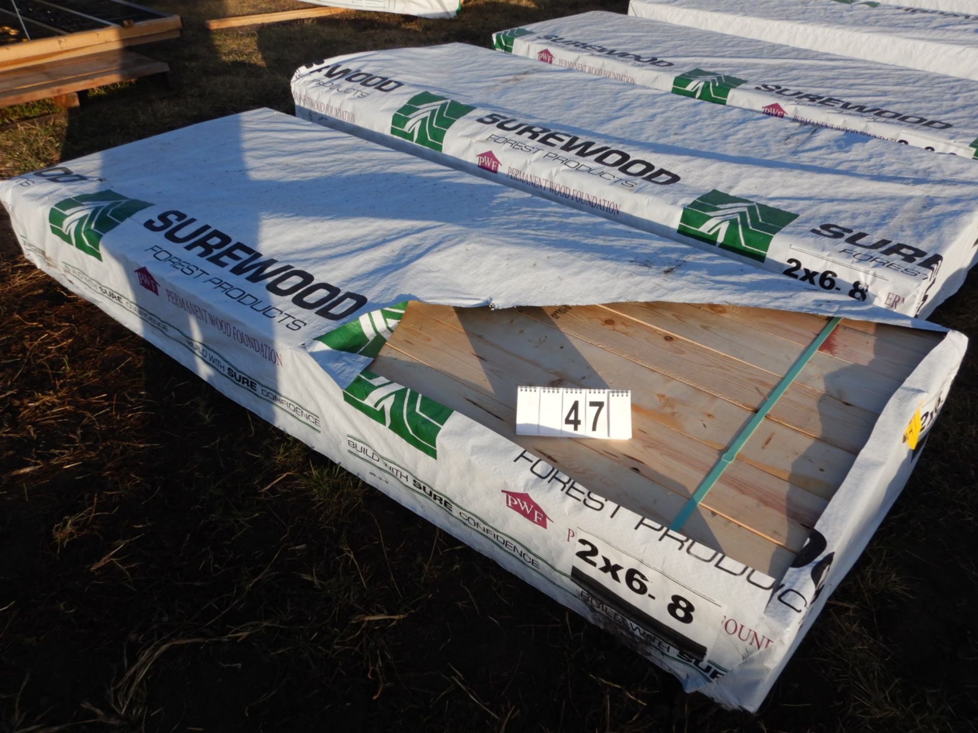 L/O 2X6X8' PLANED LUMBER - 42 PIECES GRADE 2 OR BETTER