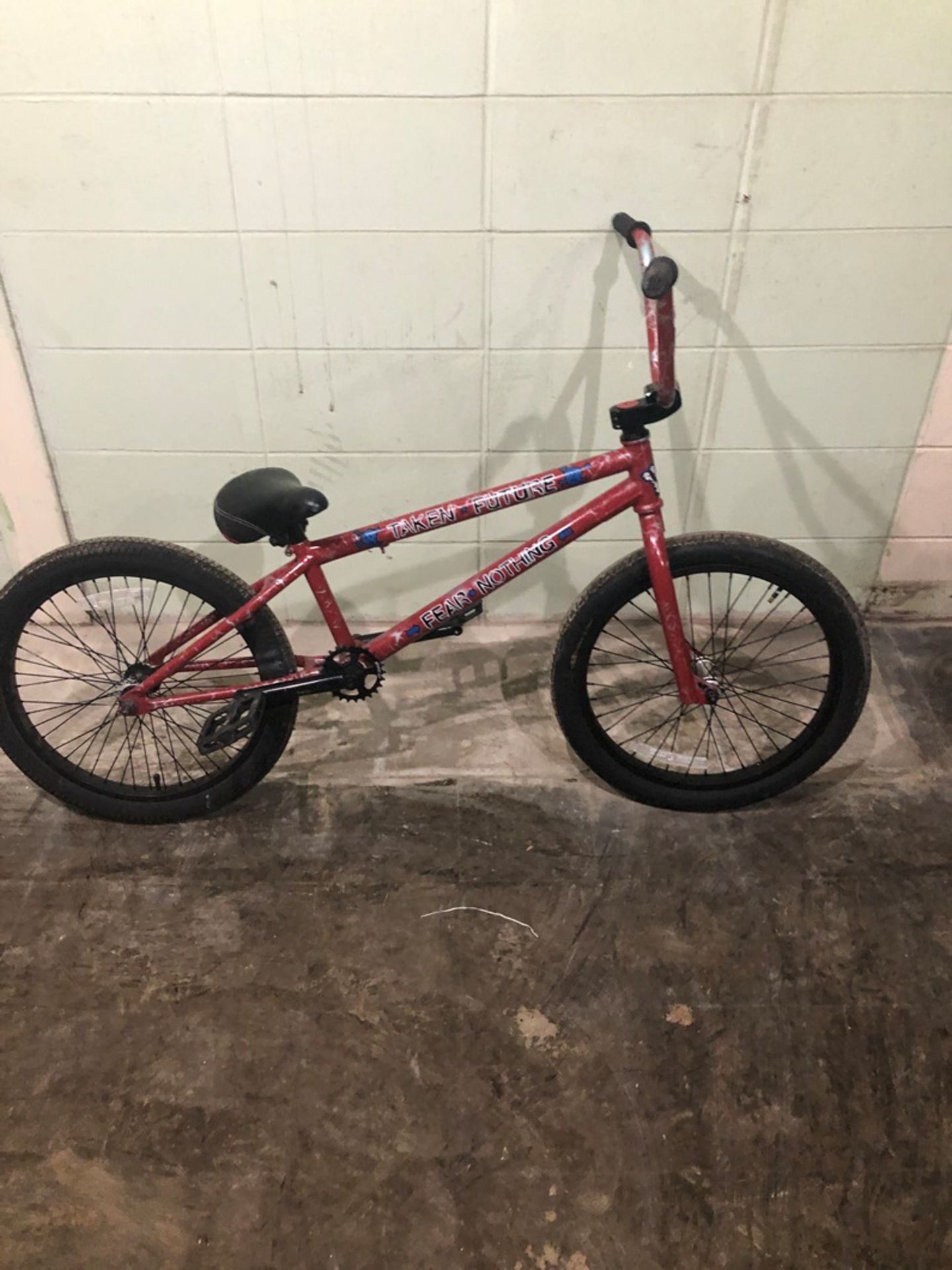 FEAR NOTHING BMX RED/BLUE SIZE 20 inches KIDS Speed 0 Tag # 341