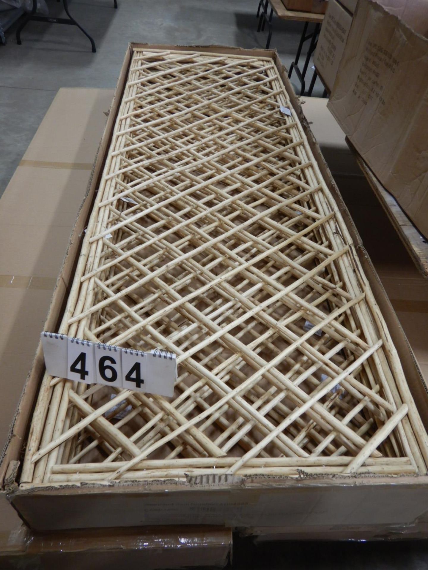 L/O 5-PEELED WILLOW WALL TRELLIS, 24"X72"