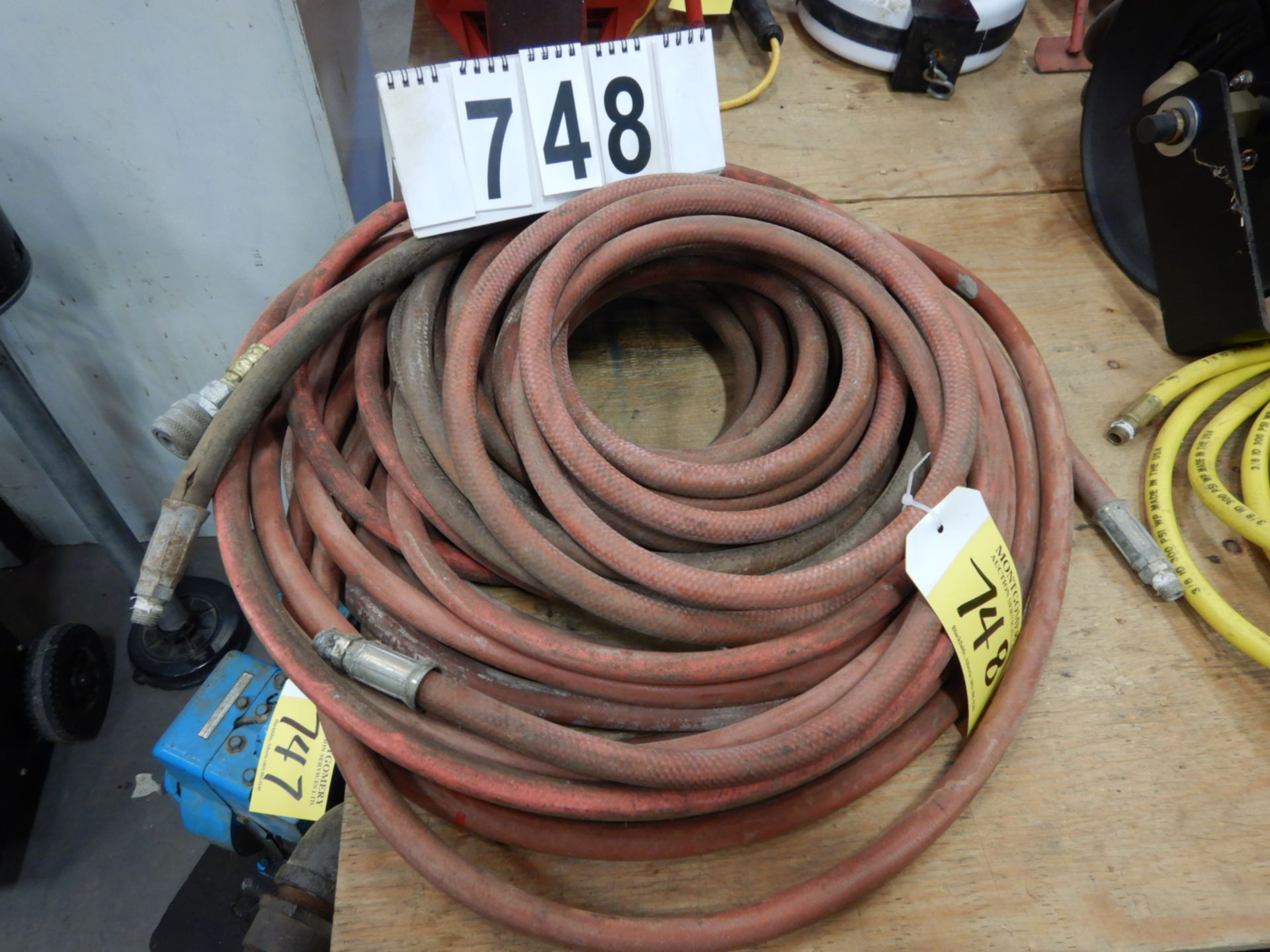 L/O RED AIR HOSE, 3/8" X 300 PSI