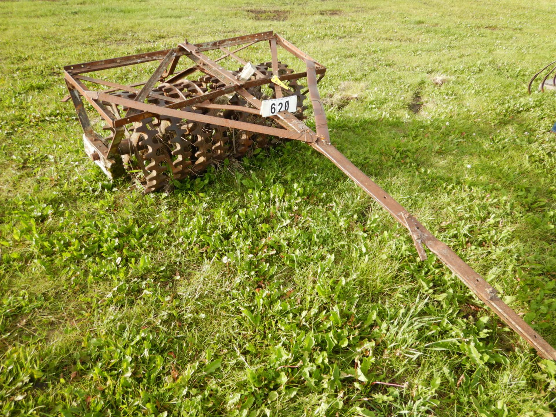 ANTIQUE 4 FT CROWFOOT PACKER