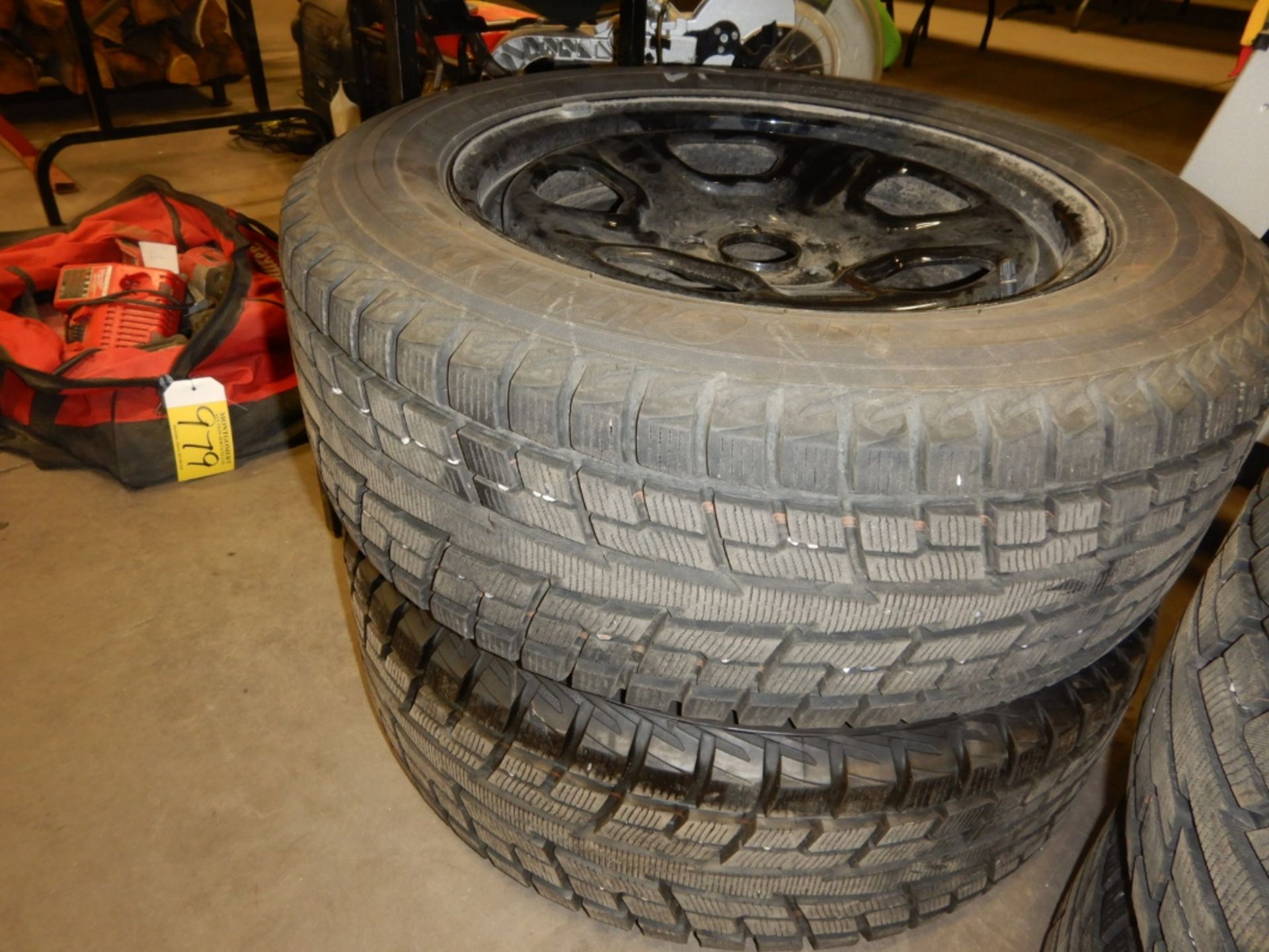 4-YOKAHAMA 245/60R18 ICE GUARD TIRES W/FORD RIMS (LESS THAN 3000 KM ON TIRES) - Image 3 of 3