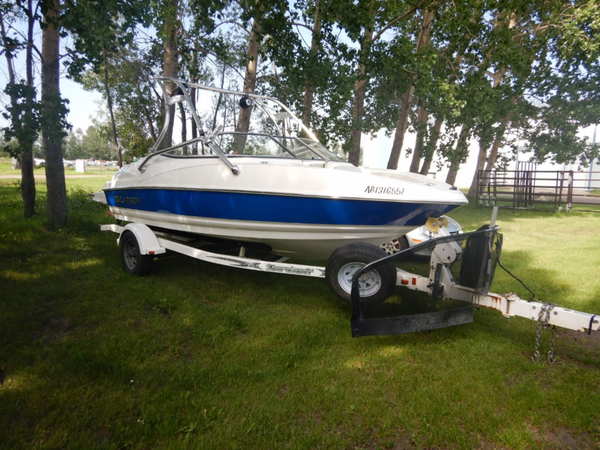 2008 LARSON SENZA SEN-186 I/O /SS MOTORBOAT & TRAILER