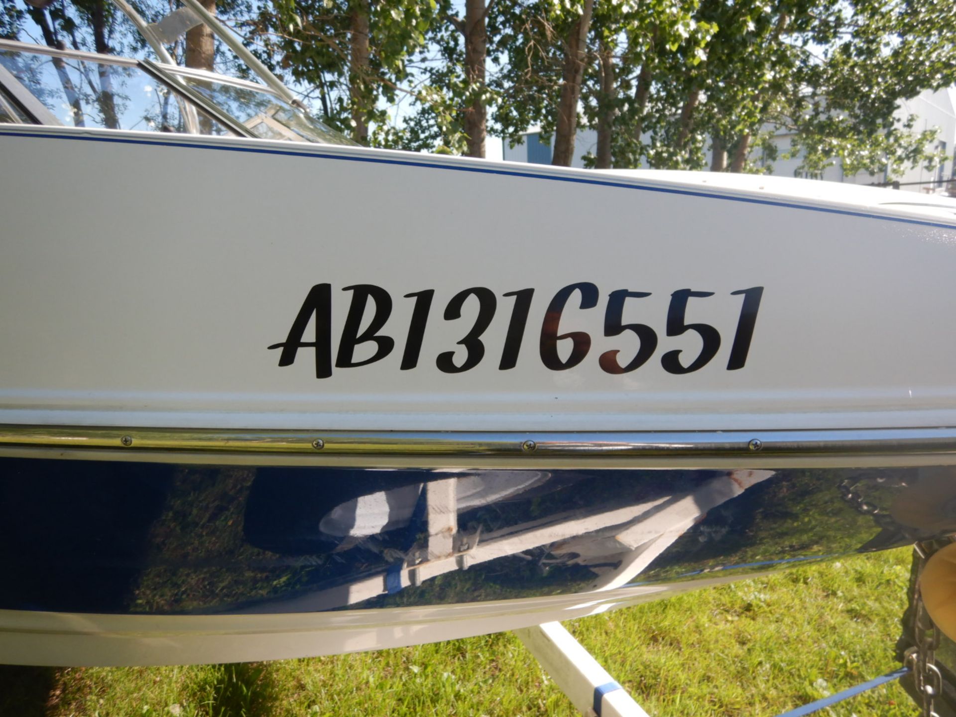 2008 LARSON SENZA SEN-186 I/O /SS MOTORBOAT & TRAILER - Image 12 of 18