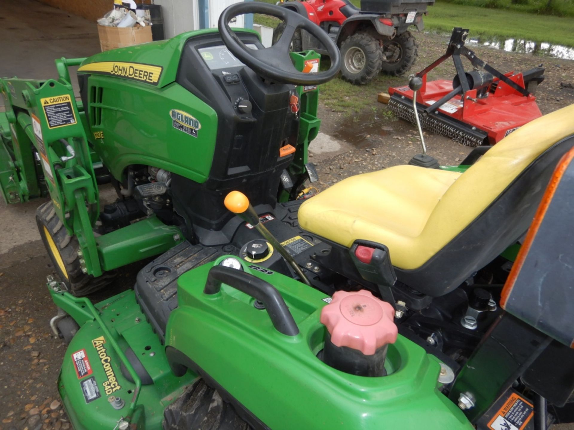2012 JOHN DEERE 1023E 4WD COMPACT TRACTOR W/ FRONT END LOADER, 3 HYDRAULICS, DELUXE HOOD GUARD, - Image 6 of 11