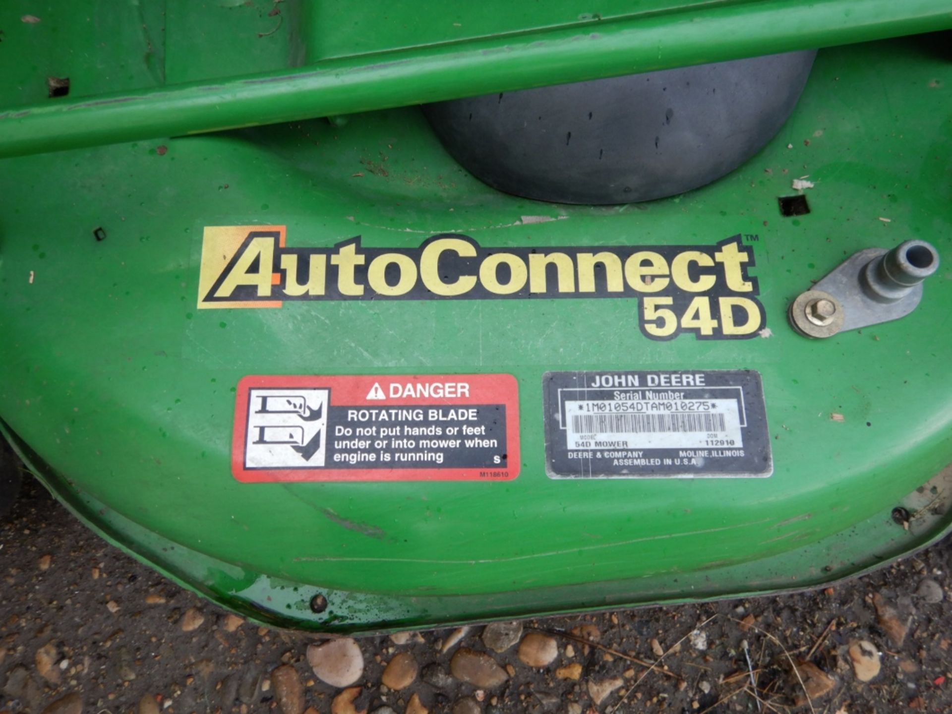 2012 JOHN DEERE 1023E 4WD COMPACT TRACTOR W/ FRONT END LOADER, 3 HYDRAULICS, DELUXE HOOD GUARD, - Image 9 of 11