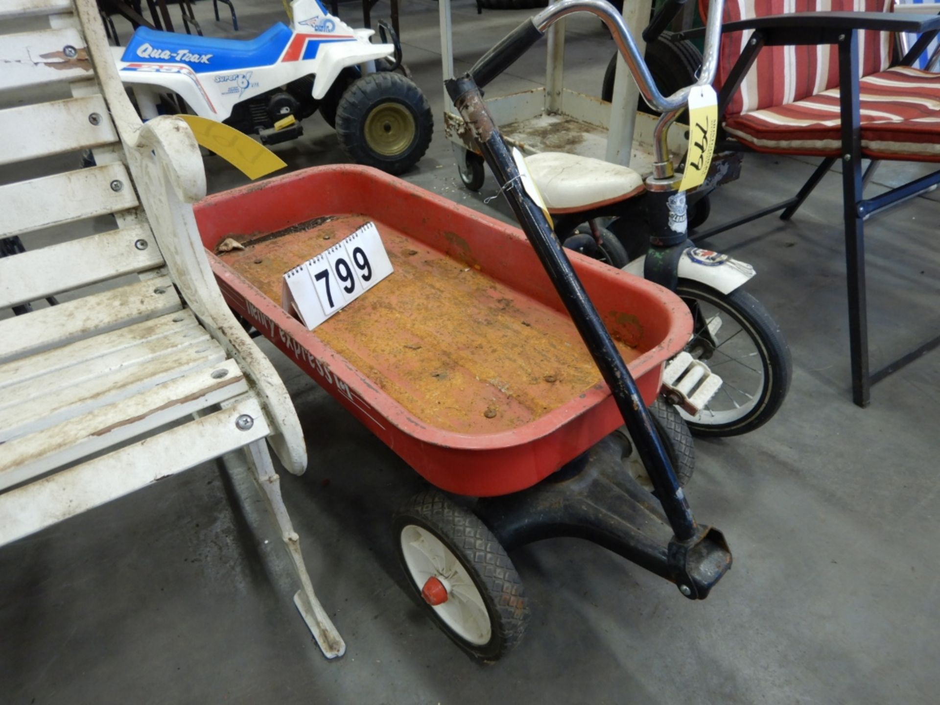 CHILDS WAGON, TRICYCLE, QUAD-TRAX 250R BATTERY OPERATED ATV - INCOMPLETE - Image 4 of 4