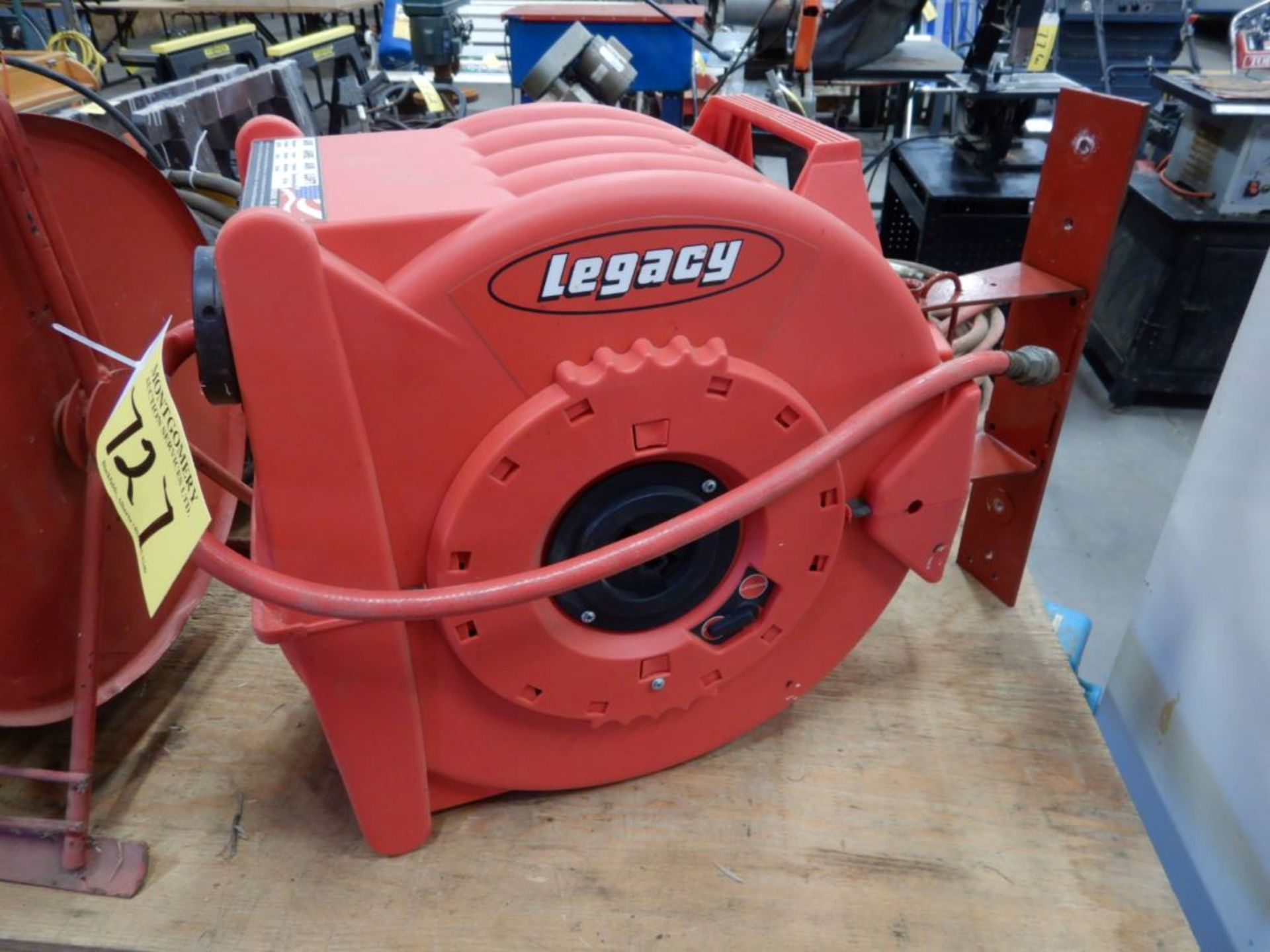 LEGACY L8405 AIR HOSE REEL ASSEMBLY - Image 2 of 2