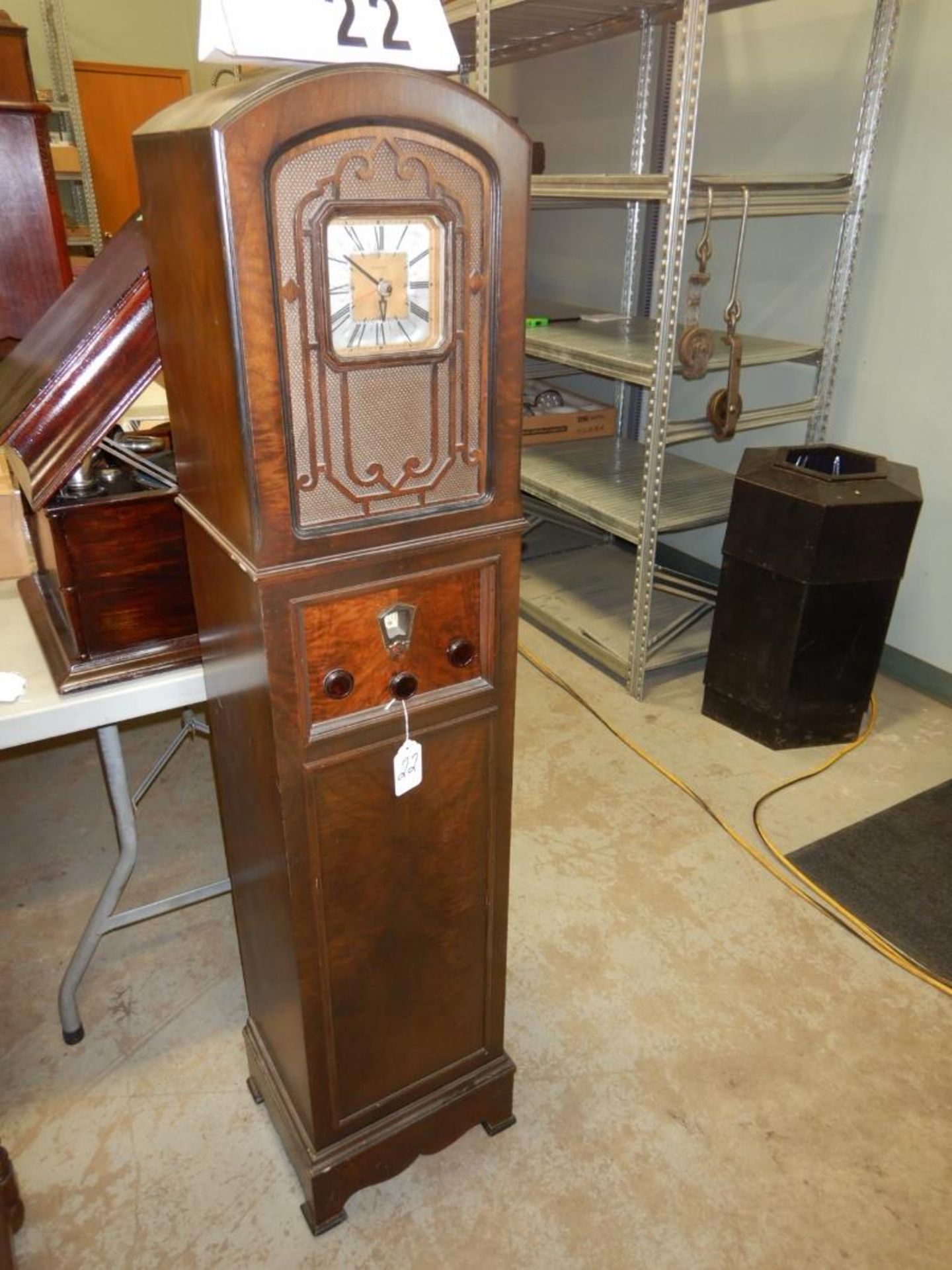 VINTAGE 1930'S HAMMOND CLOCK W/ DEFOREST CROSLEY RADIOFLOOR MODELS/N 4050019 BUILT BY McLAGAN - Image 2 of 7