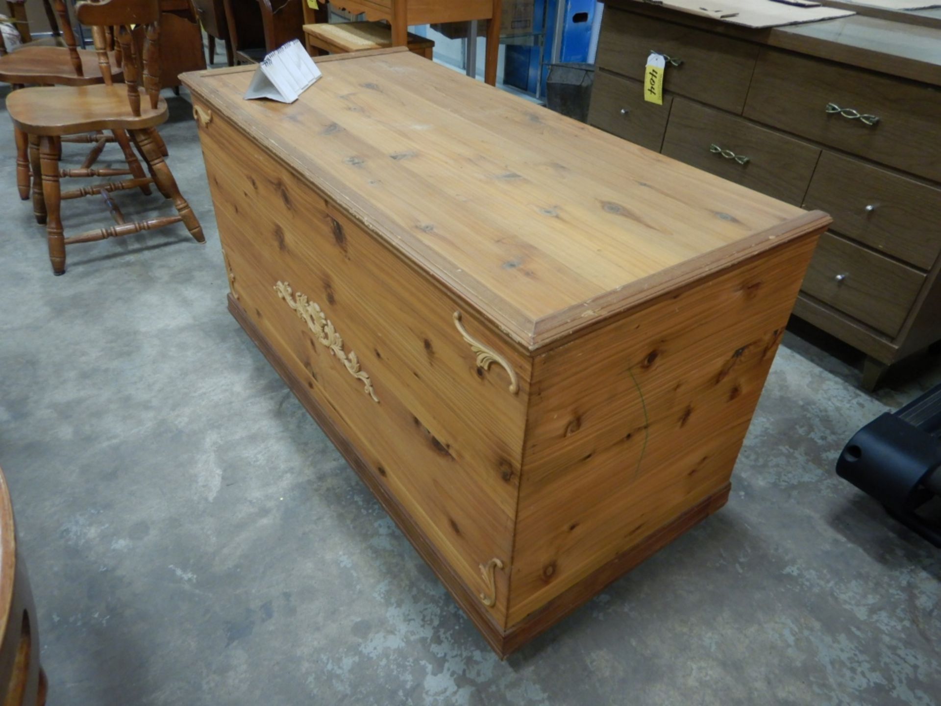 CEDAR CHEST - 48"LX22"WX26"H - Image 2 of 4