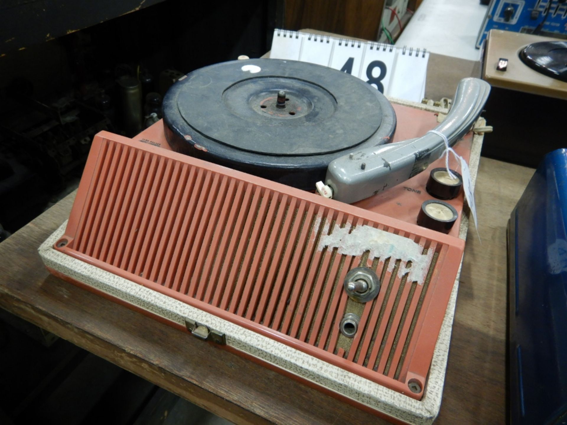 L/O TABLE TOP RECORD PLAYERS & PHONOGRAPH INCL. RCA RECORD PLAYER, CARRON PHONGRAPH, & TABLE TOP - Image 4 of 4