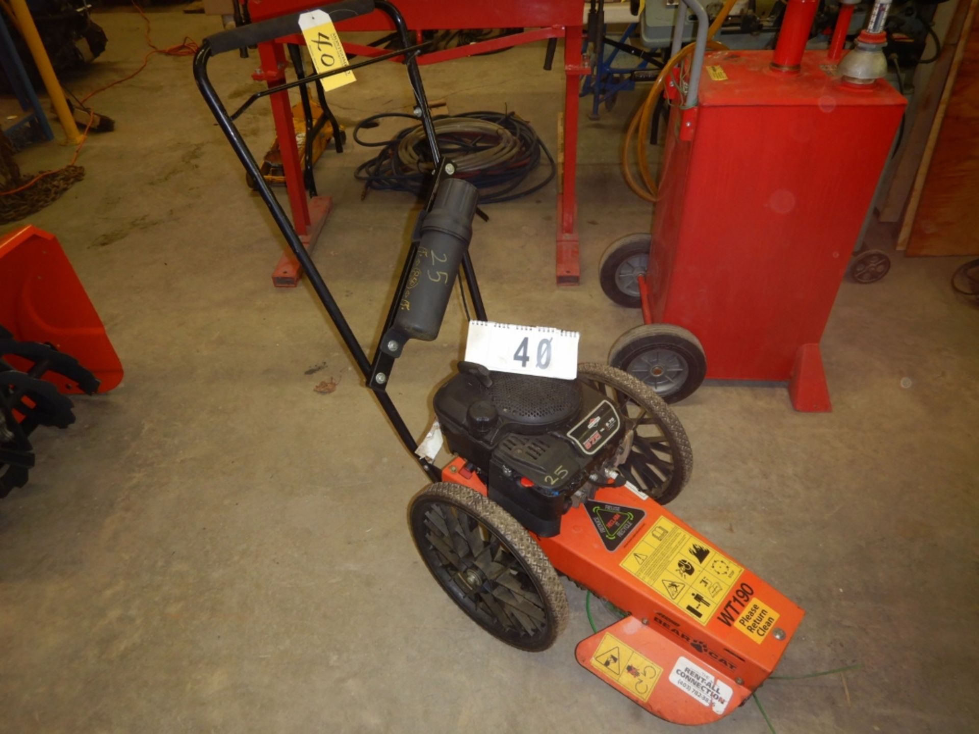 BEAR CAT ECHO WT190 WHEELED STRING TRIMMER S/N B00074W/6.75 HP GAS ENGINE