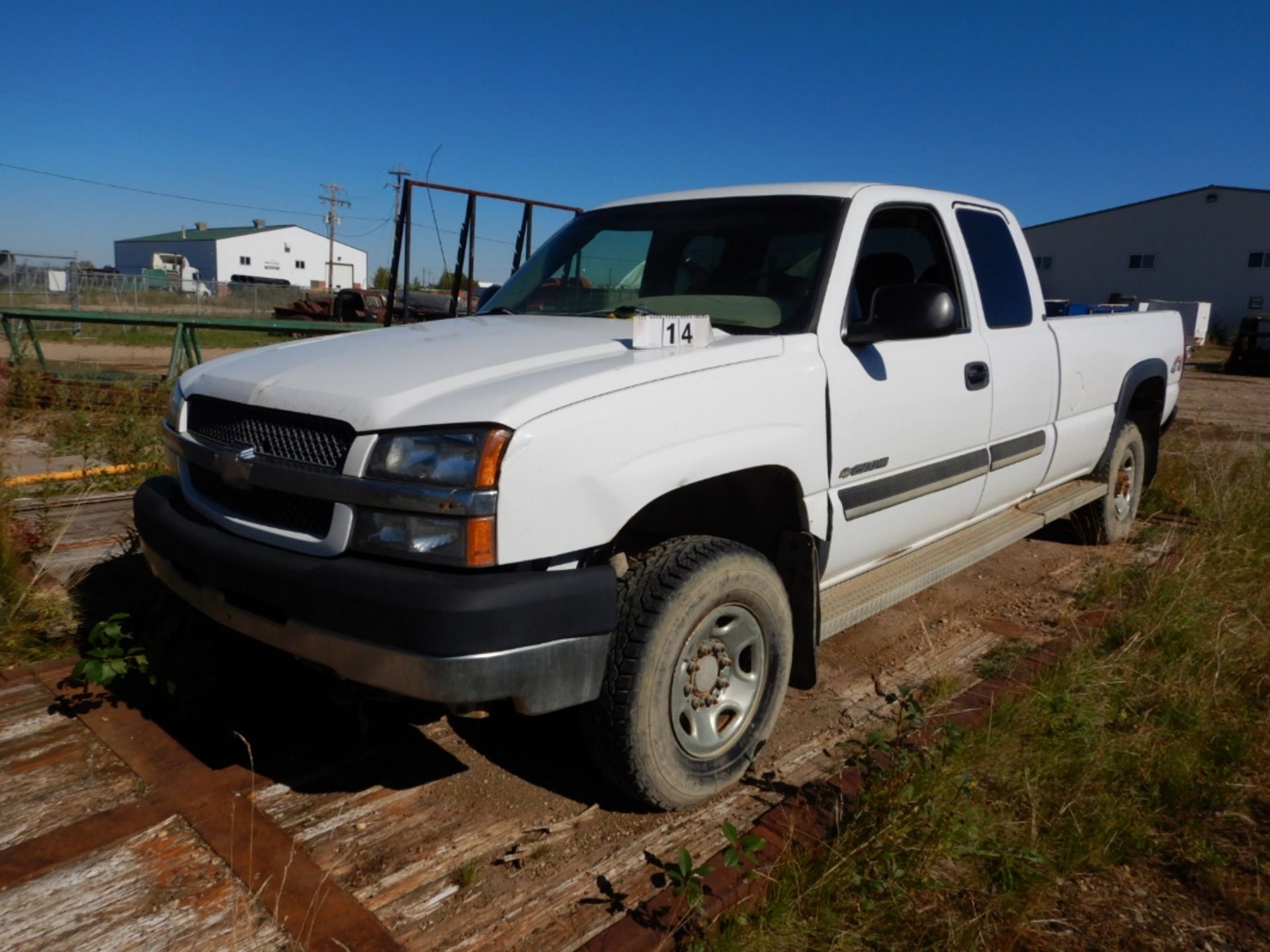 2003 CHEV 2500HD SILVERADO 4X4 PICKUP W/ EXT CAB 6.0 L V8 ENGINE, AT, IN-OPERABLE