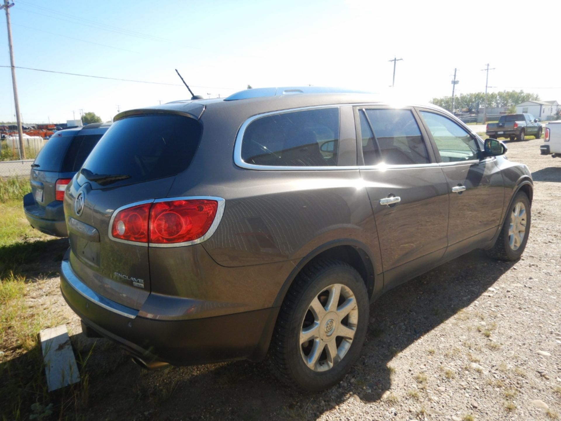 2010 BUICK ENCLAVE CXL SUV 7 PASSENGER, FULL LOAD, 165,300 KM SHOWING, S/N 5GALVCED7AJ123531 - Image 3 of 11