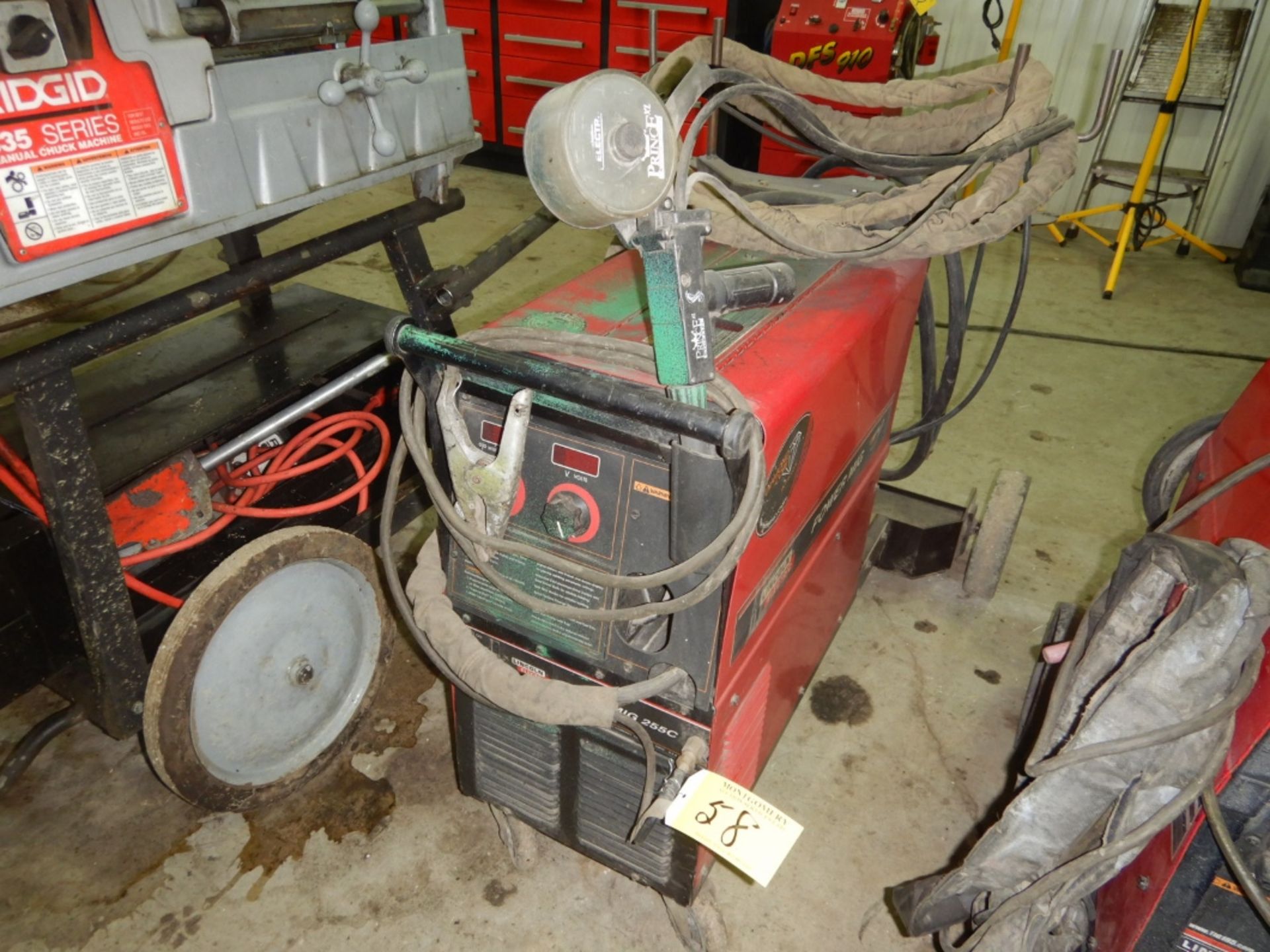 LINCOLN 255C POWER MIG WELDER W/ SPOOL GUN S/N U1050518699 - Image 4 of 5