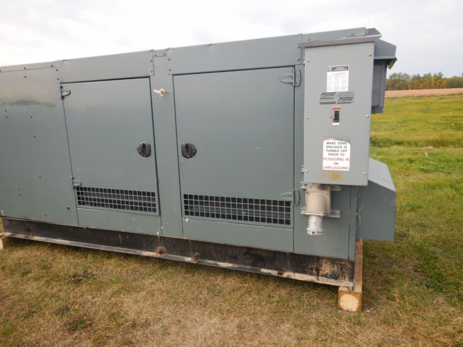 STAMFORD 150 KW (187 KVA STATIONARY GENERATOR W/JOHN DEERE 6.8L DIESEL ENGINE, 480V/3PH S/N PE - Image 6 of 11