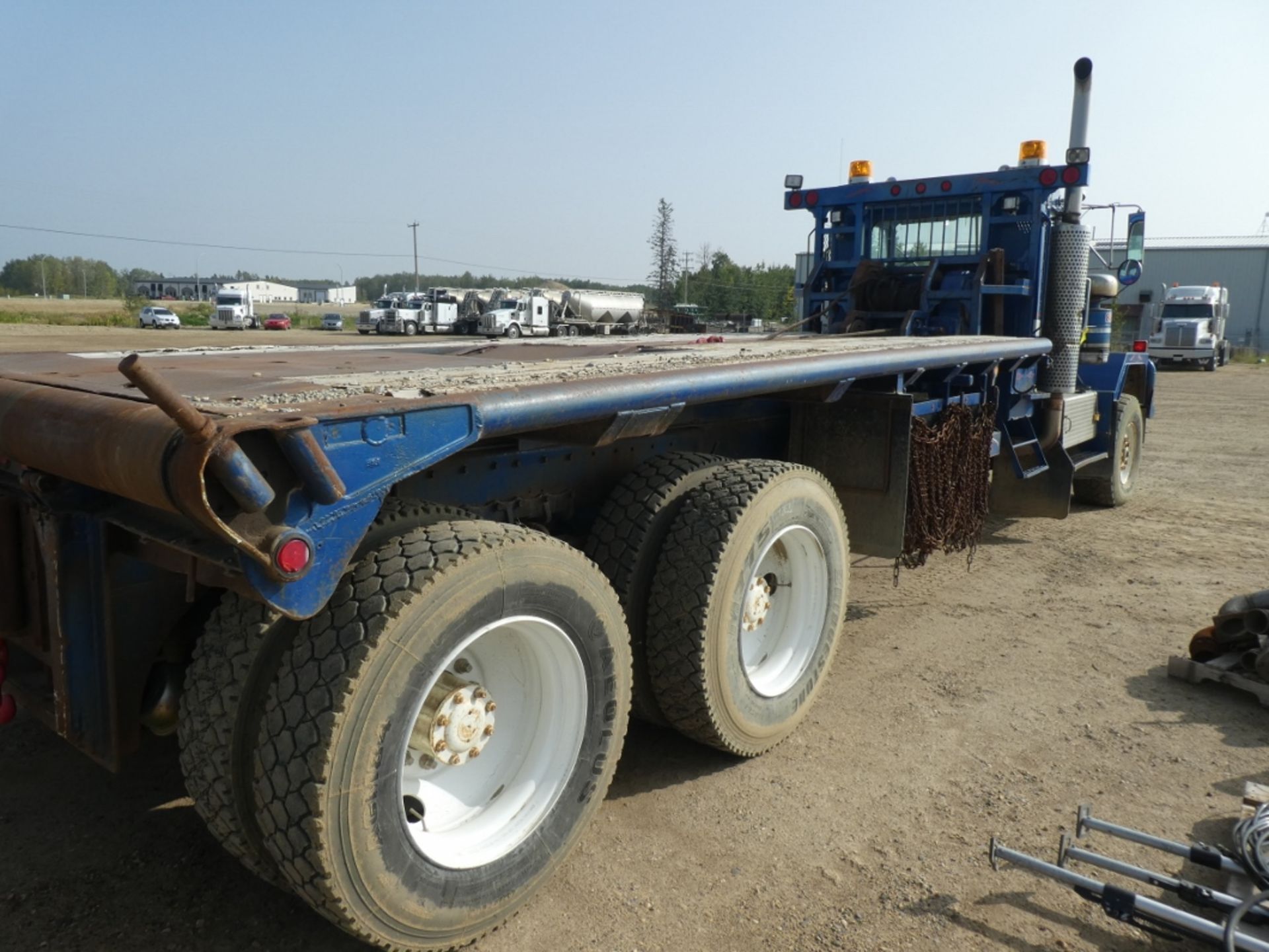 10/1980 KENWORTH LW 900 WINCH TRACTOR W/LIVE 20FT BED, DBL WINCH SYSTEM , ROAD RANGER TRANSMISSION, - Image 4 of 14