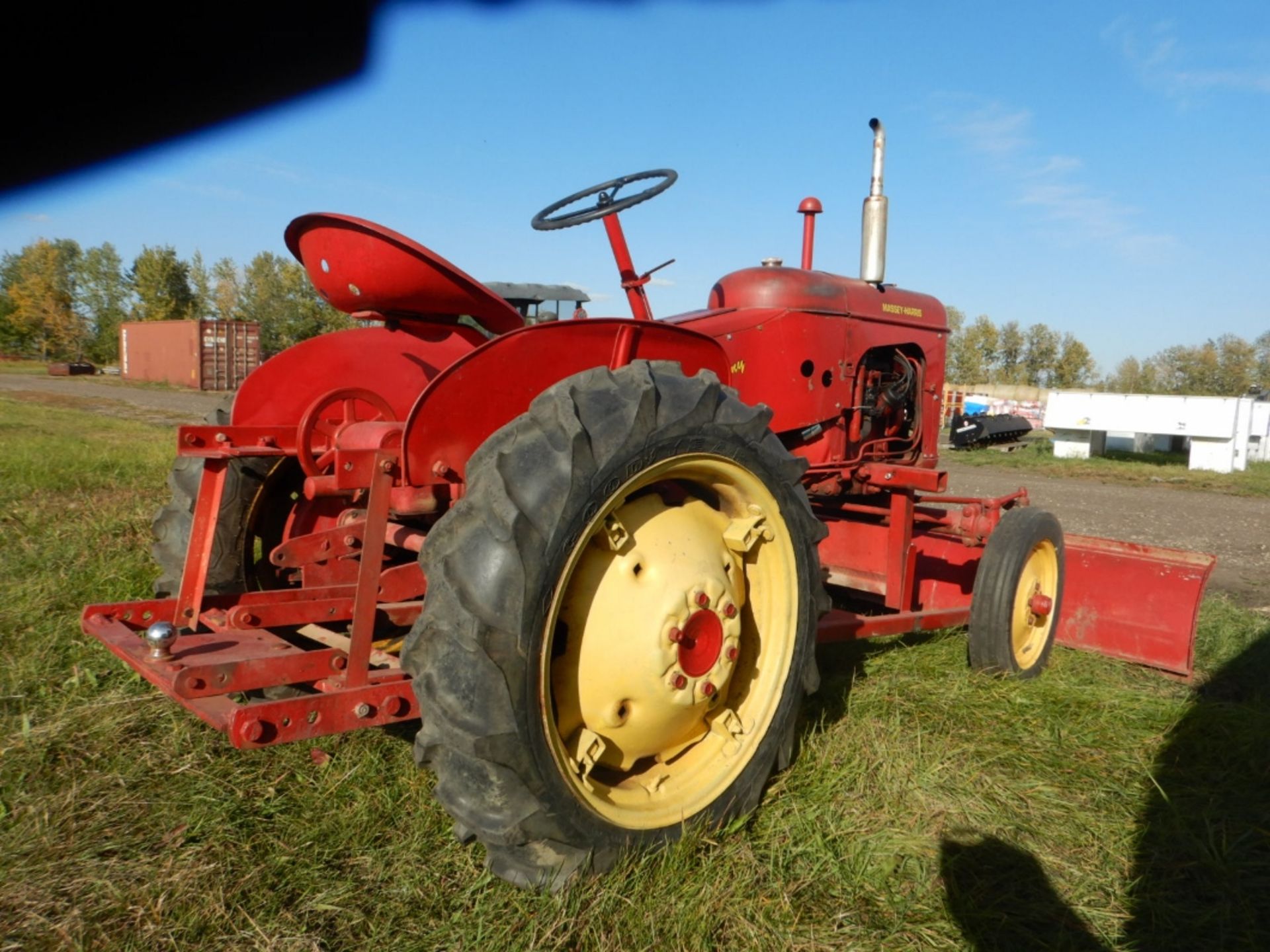 MASSEY HARRIS PONY TRACTOR W/ HYDRAULIC BLADE - Image 5 of 6