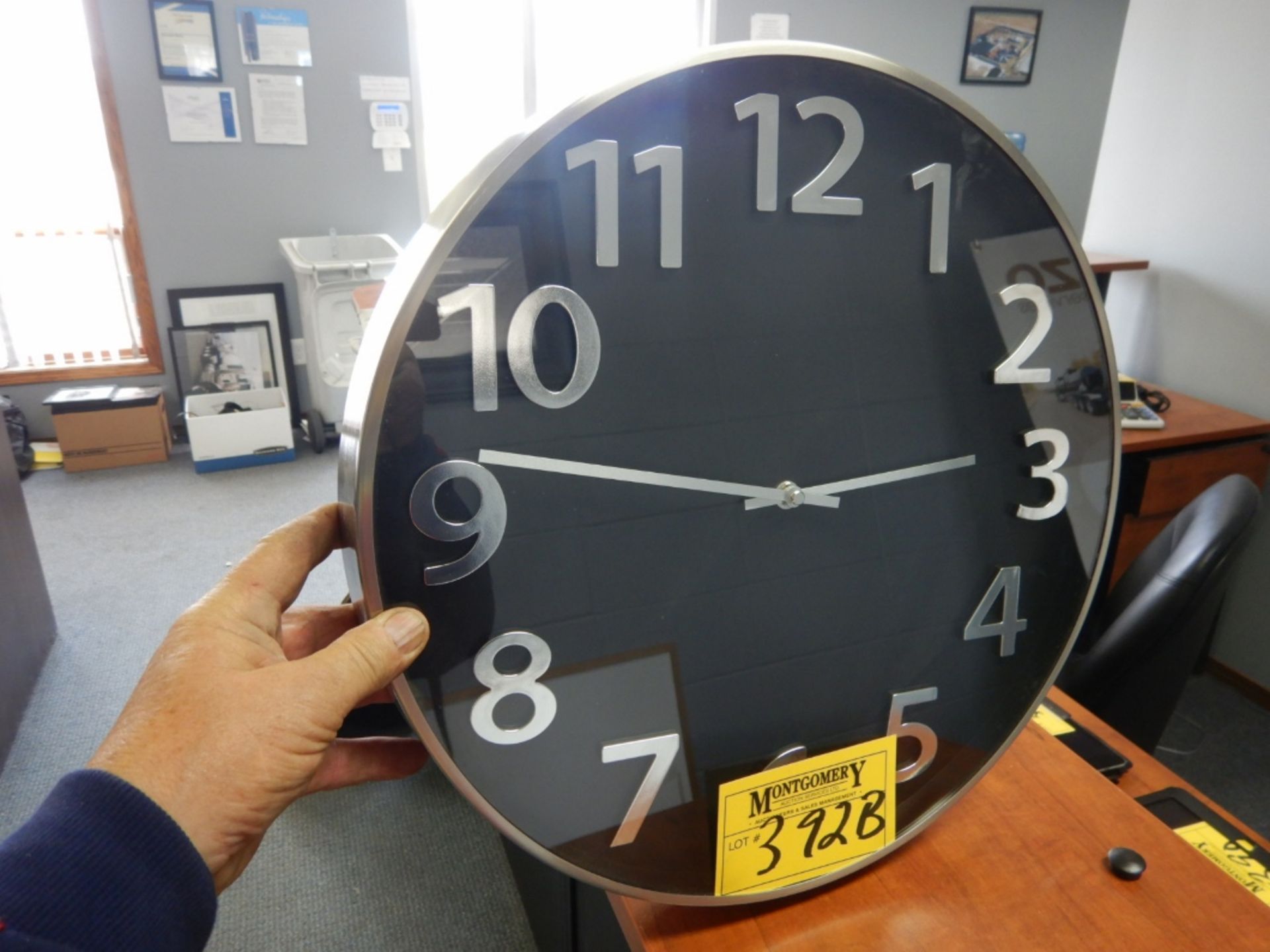 WALL CLOCK