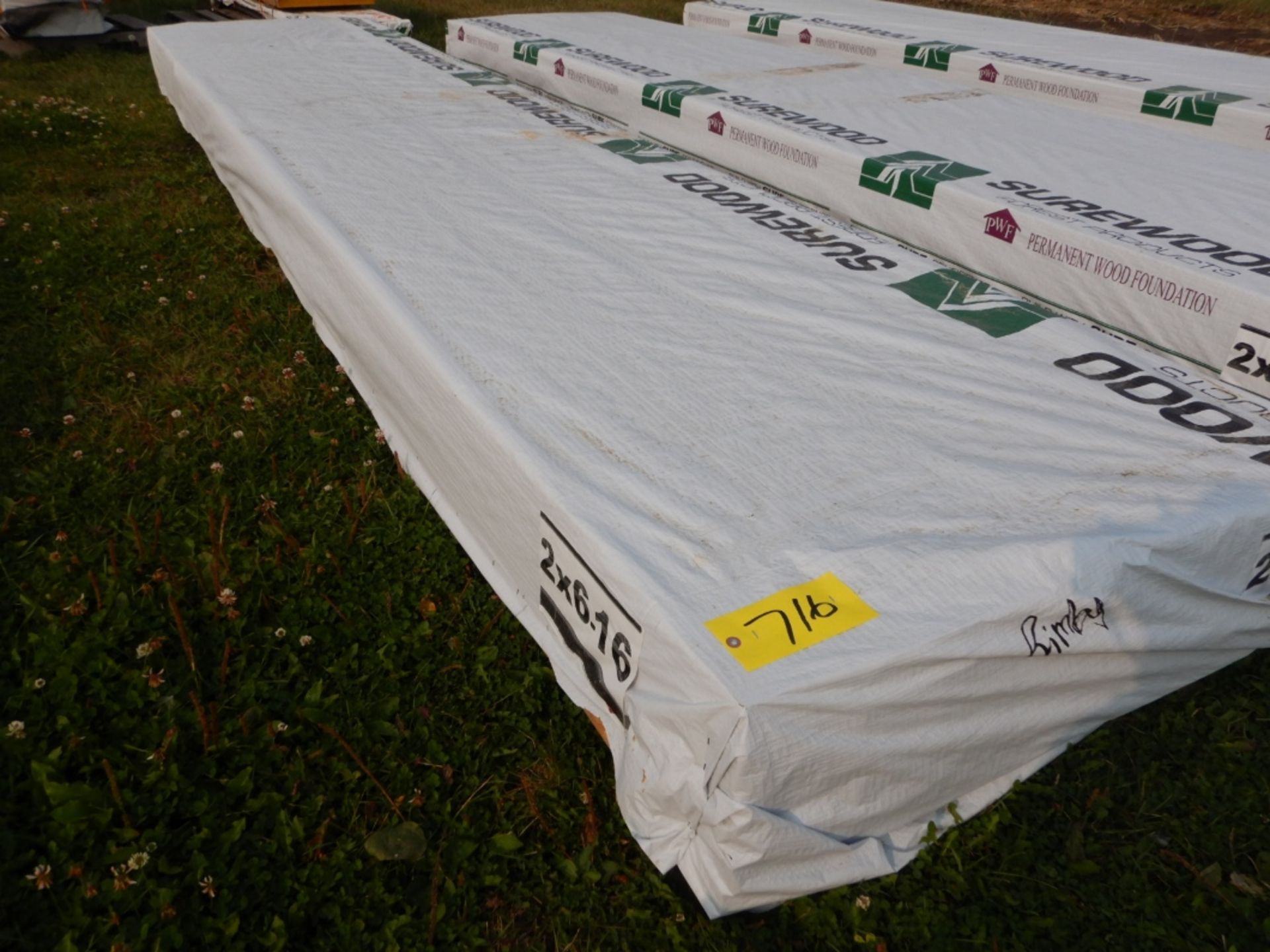 L/O 2X6X16' LUMBER - 42 PC (GRADE 2 OR BETTER)