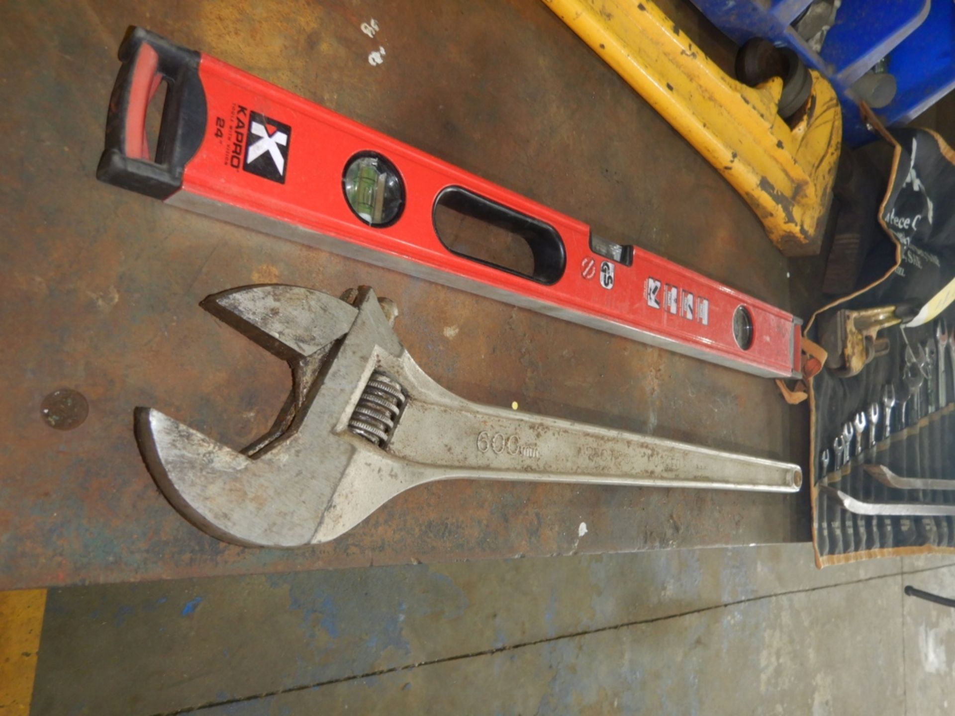 PROTO 24" CRESCENT WRENCH, 12" PIPE WRENCH, 24" & 36" PRY BARS, PROCORE 16 PC COMBINATION WRENCH SET - Image 4 of 4