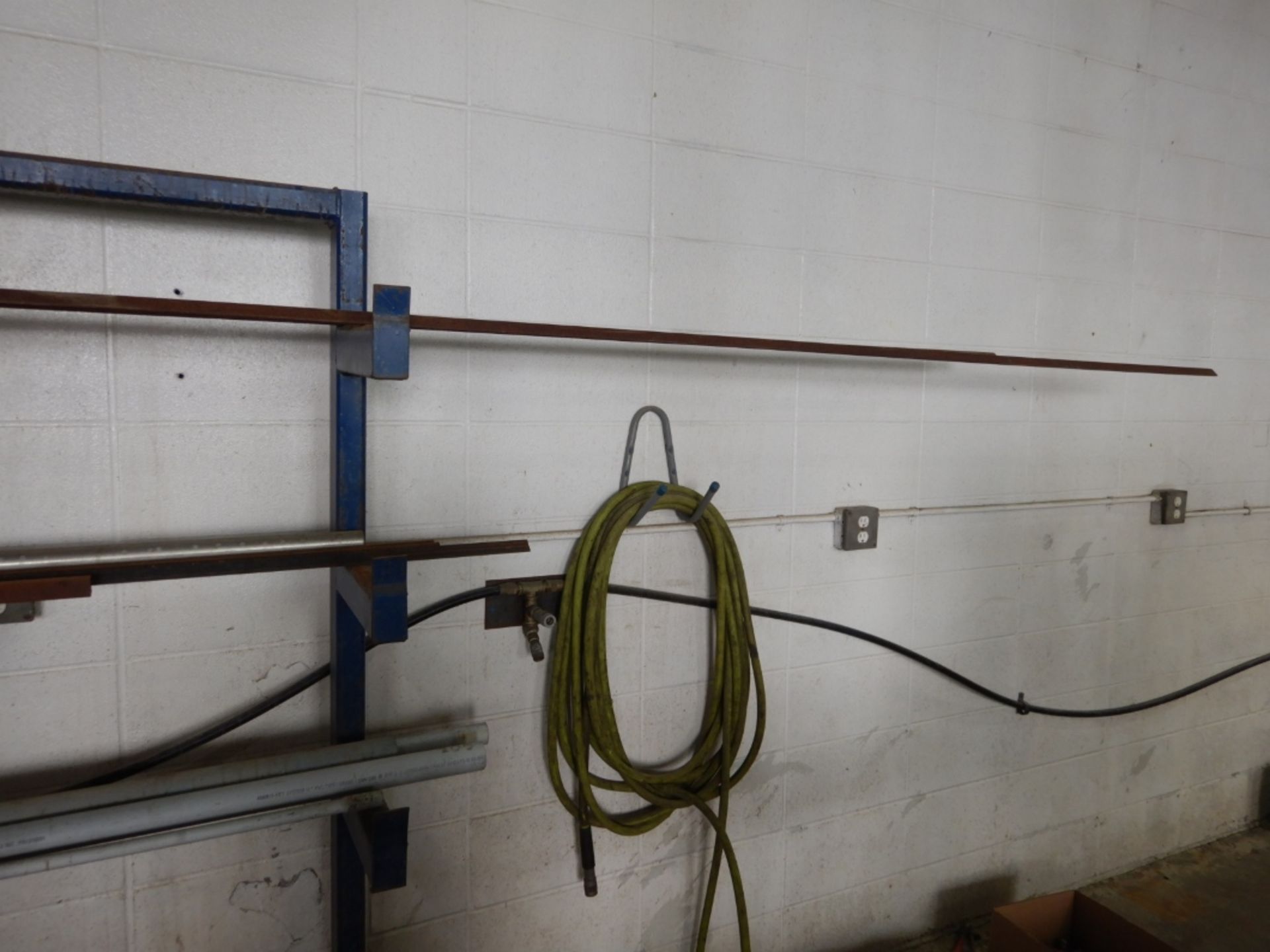 L/O STEEL AND POLY PIPE ON RACK #134 - Image 2 of 2