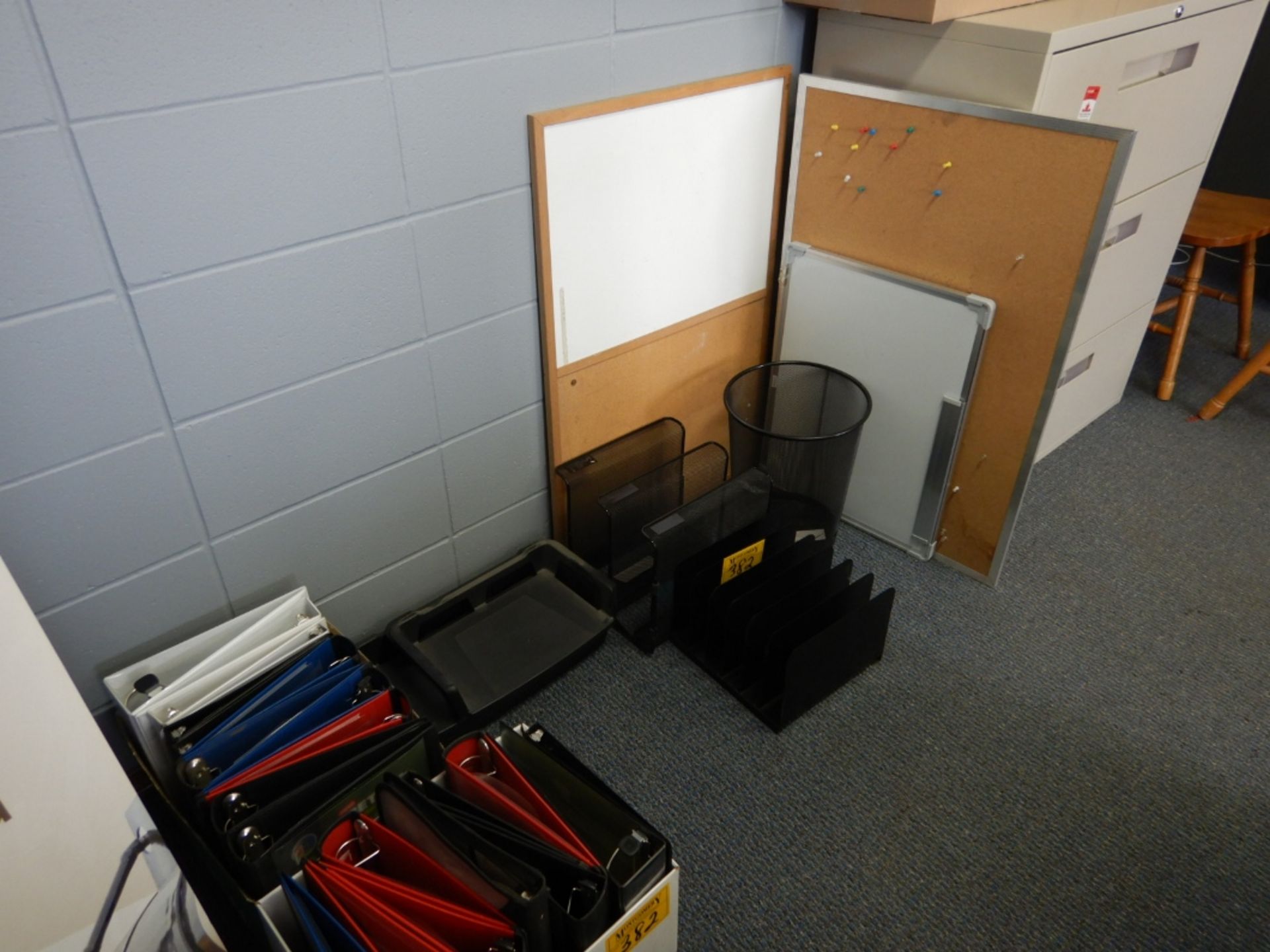 L/O MISC OFFICE SUPPLIES, BINDERS, ETC - Image 4 of 6