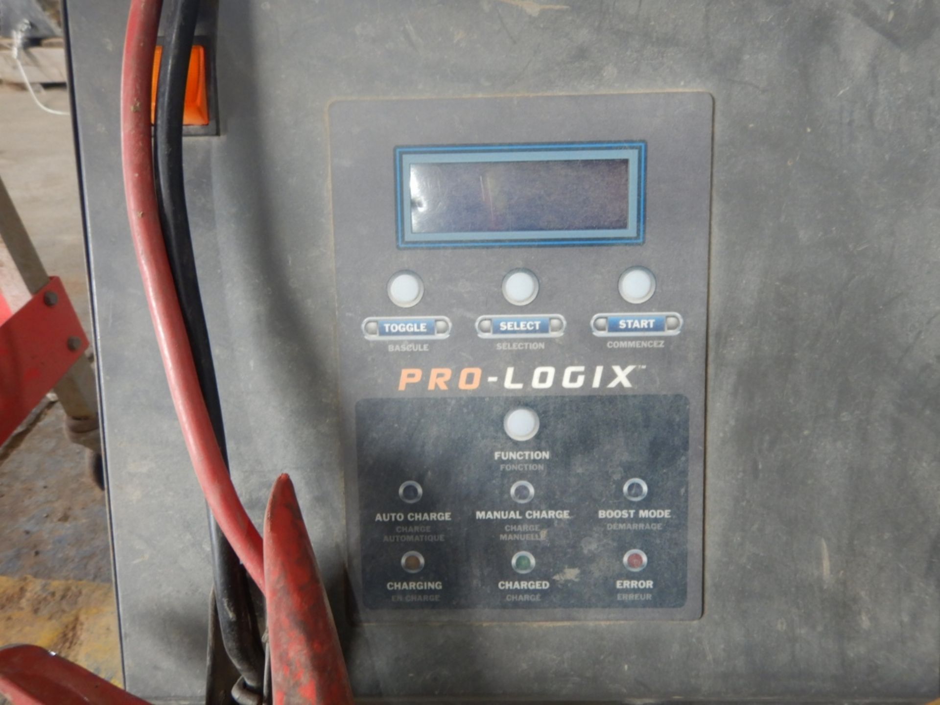 SOLAR PRO-LOGIX BATTERY CHARGER BOOSTER - Image 4 of 4