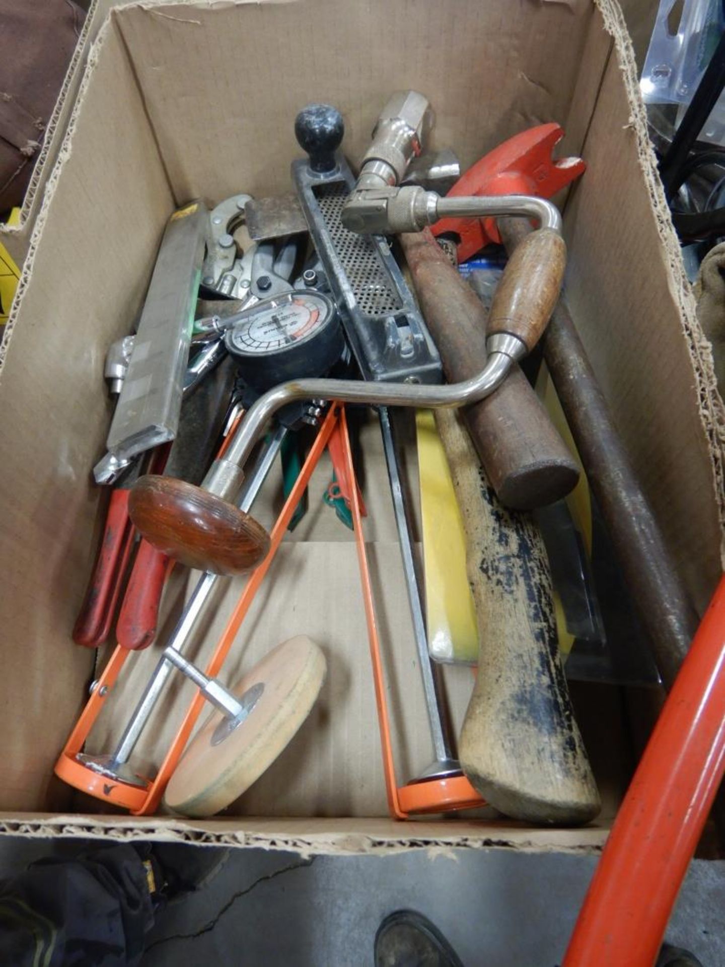 BOLT CUTTERS, CONDUIT BENDER, LINO ROLLER, SIDE CUTTERS, ASSORTED HAND TOOLS, ETC - Image 2 of 2