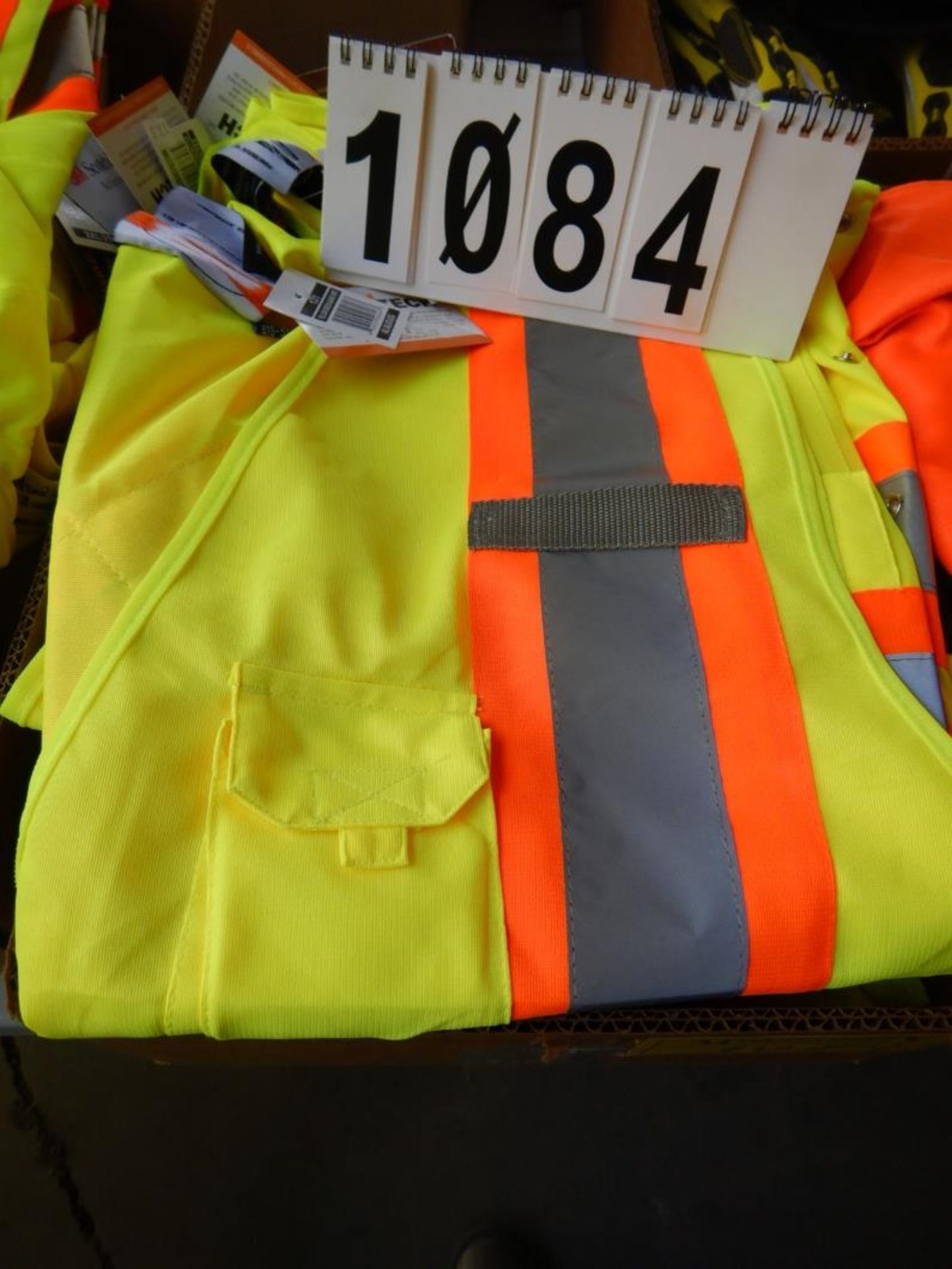 L/O 12-PIONEER HI-VIZ TRAFFIC SAFETY VESTS