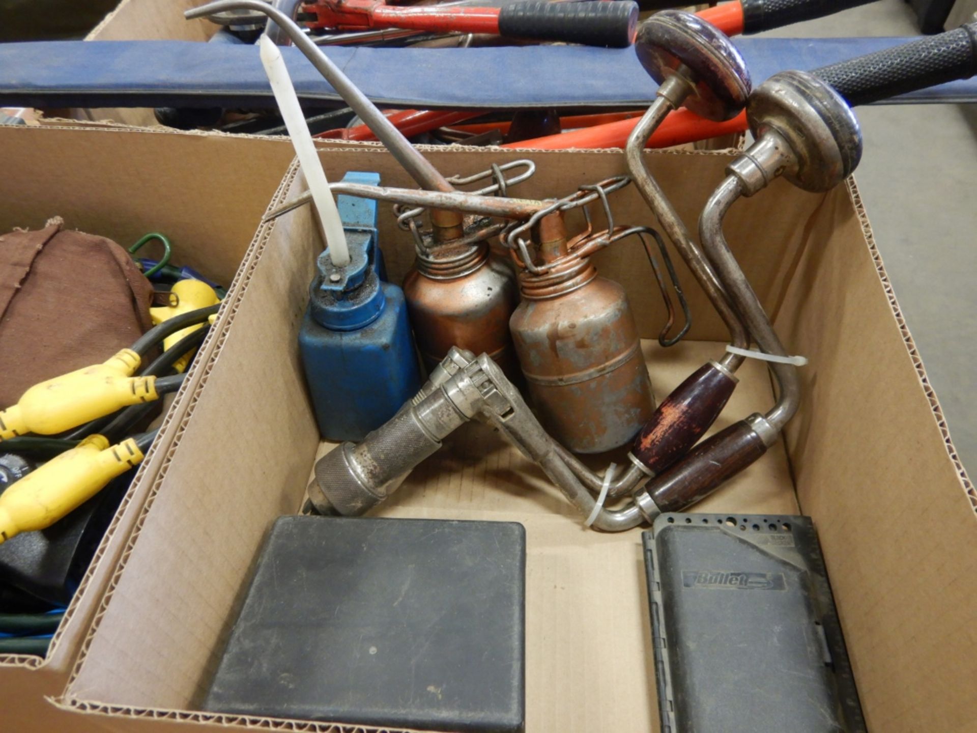 OIL CANS, DRILL BRACES, ELECTRIC CORDS, TIMER, TRAVEL IRON, ETC - Image 3 of 3