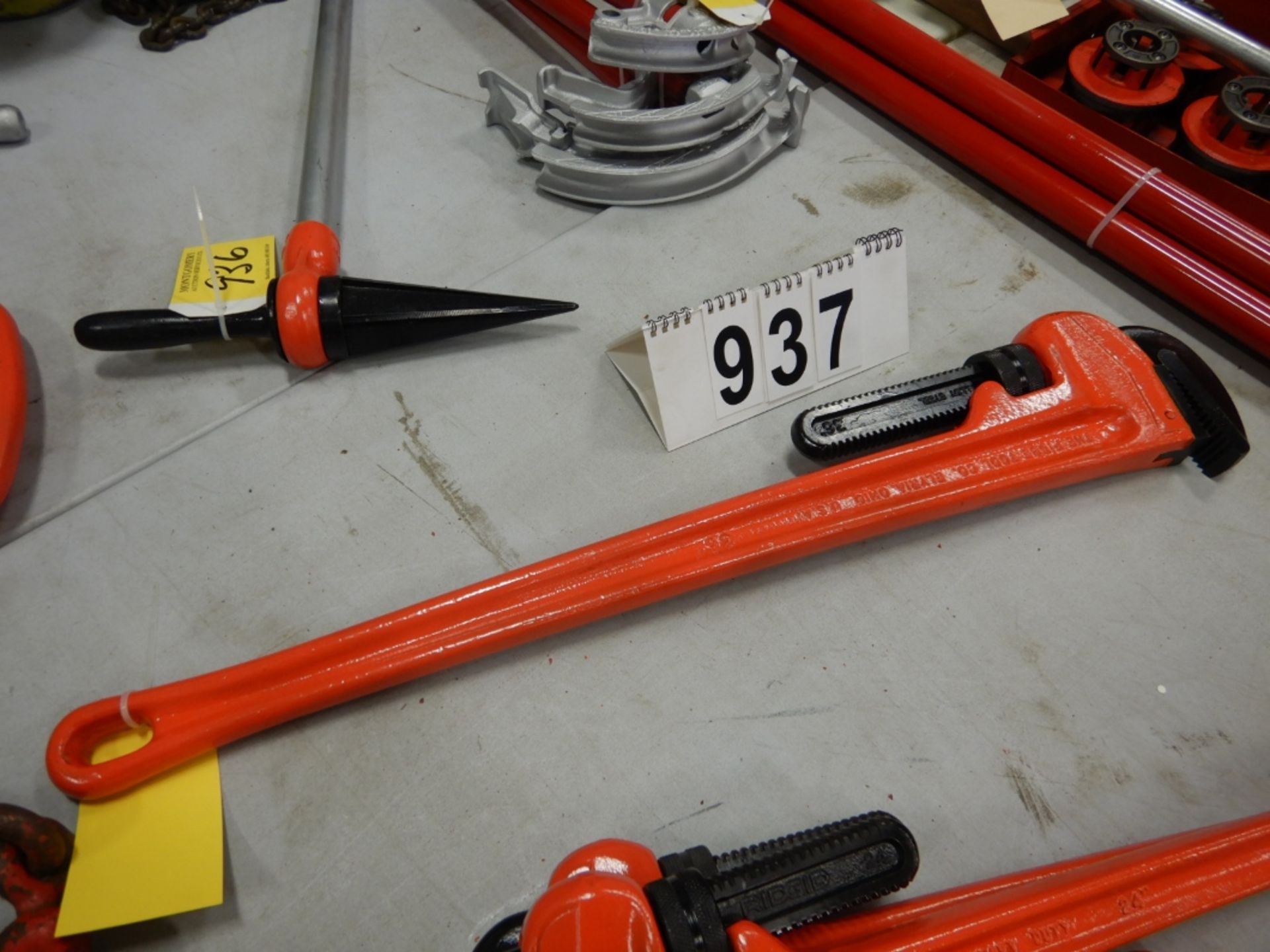 RIDGID STEEL 36" PIPE WRENCH - Image 2 of 2