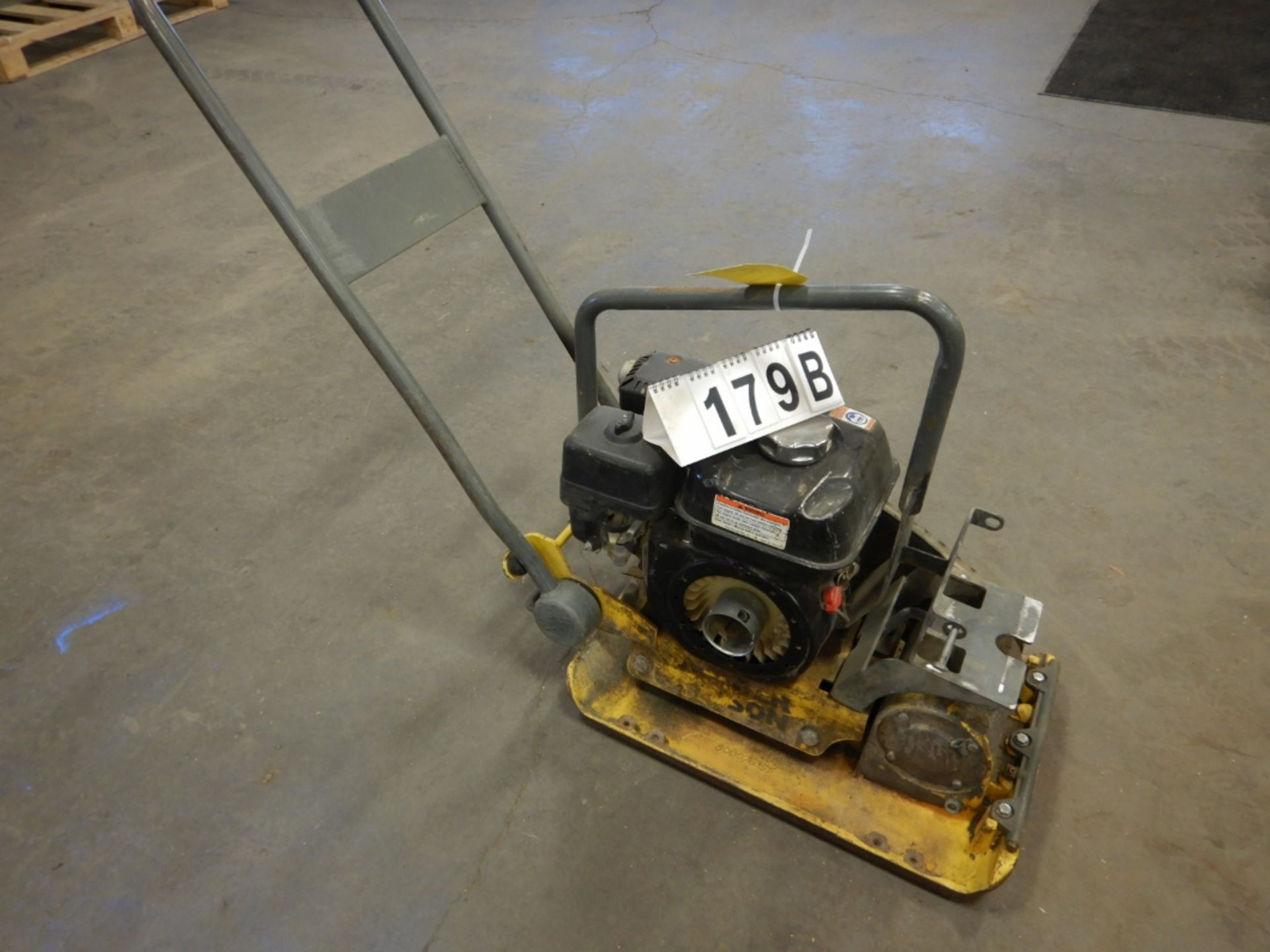 WACKER NELSON PLATE COMPACTOR, 15"X20" W/GAS ENGINE (NEEDS REPAIR) - Image 2 of 2