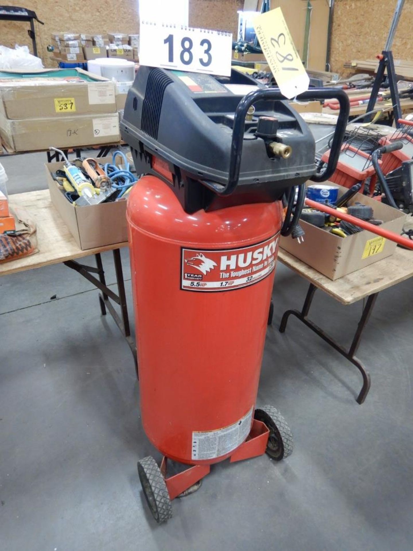 HUSKY UPRIGHT PORTABLE AIR COMPRESSOR, 5.5 HP, 32 GAL, 150 PSI