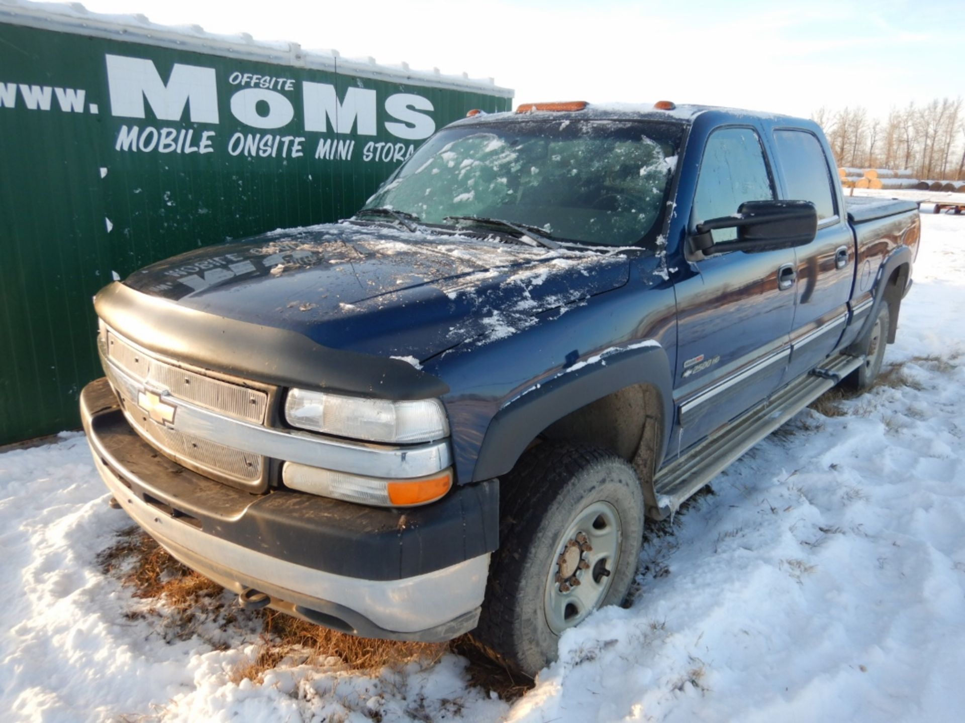 2001 SILVERADO LS CREW CAB 4X4 PICKUP W/DURAMAX, AUTOMATIC, SB, TONNEAU COVERS/N - Image 2 of 10