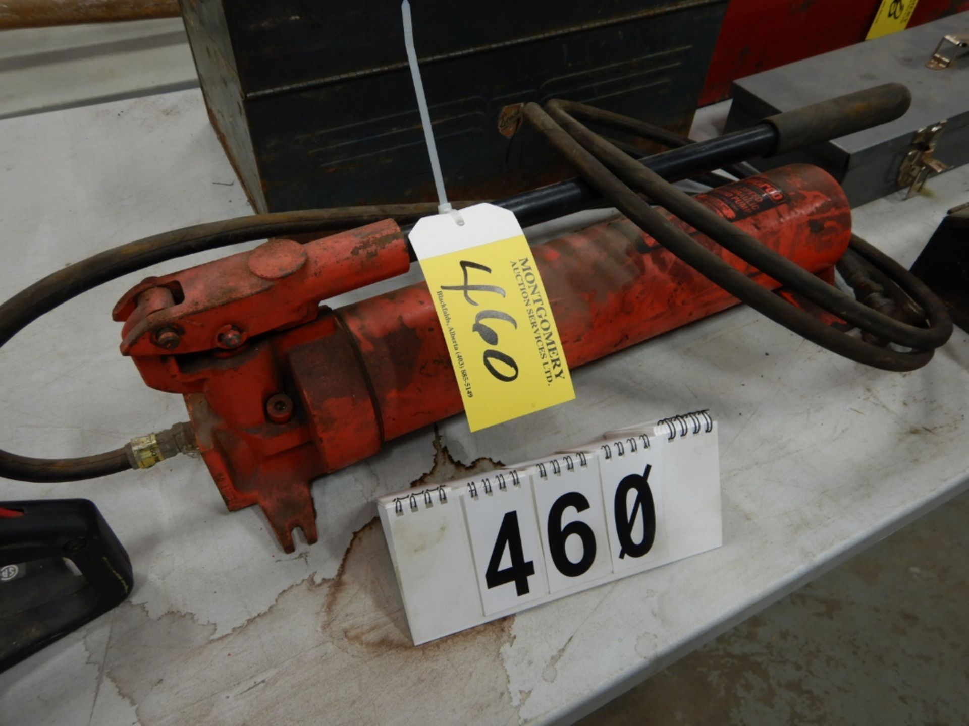 NORCO 2 SPD HYDRAULIC HAND PUMP, 10,000 PSI