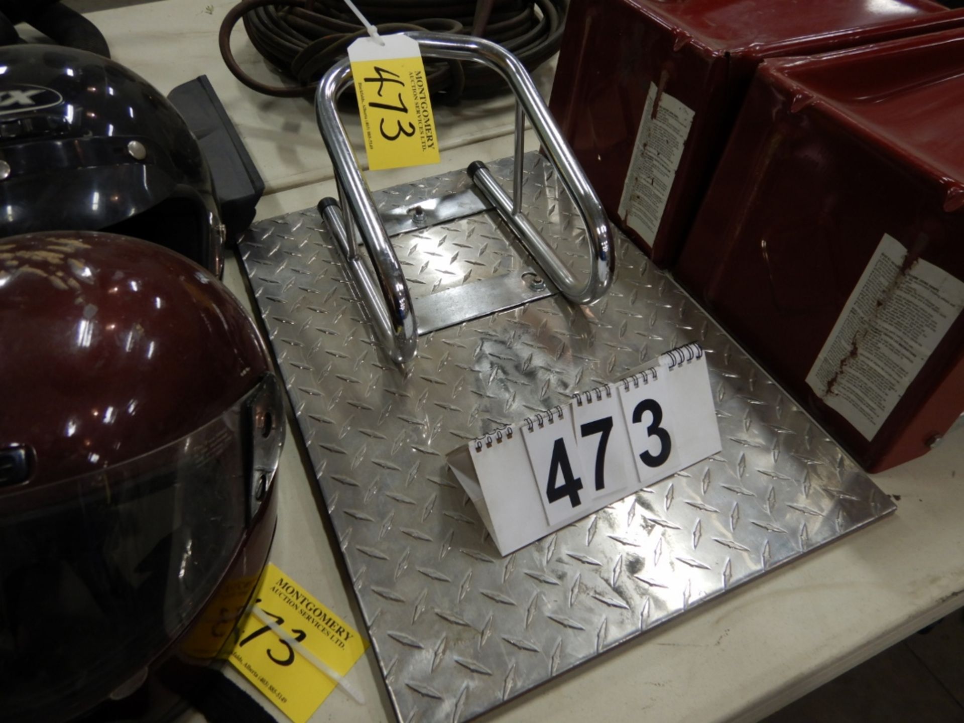 4-MOTORCYCLE CRASH HELMETS, MOTORCYCLE CHECKER WHEEL TIE DOWN PLATE, HARLEY MOTORCYCLE SEAT& FOOT - Image 2 of 3