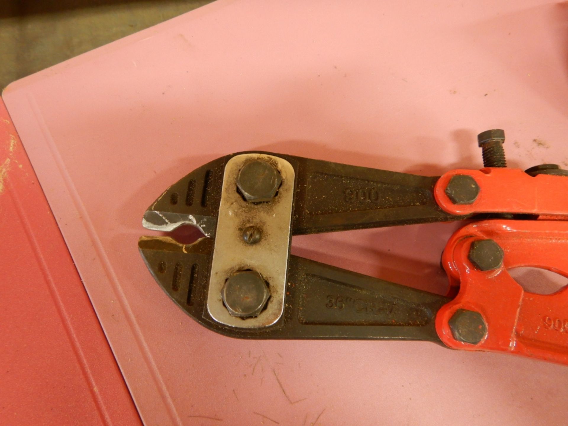 36" BOLT CUTTER W/CRIMPING NOTCH - Image 3 of 3