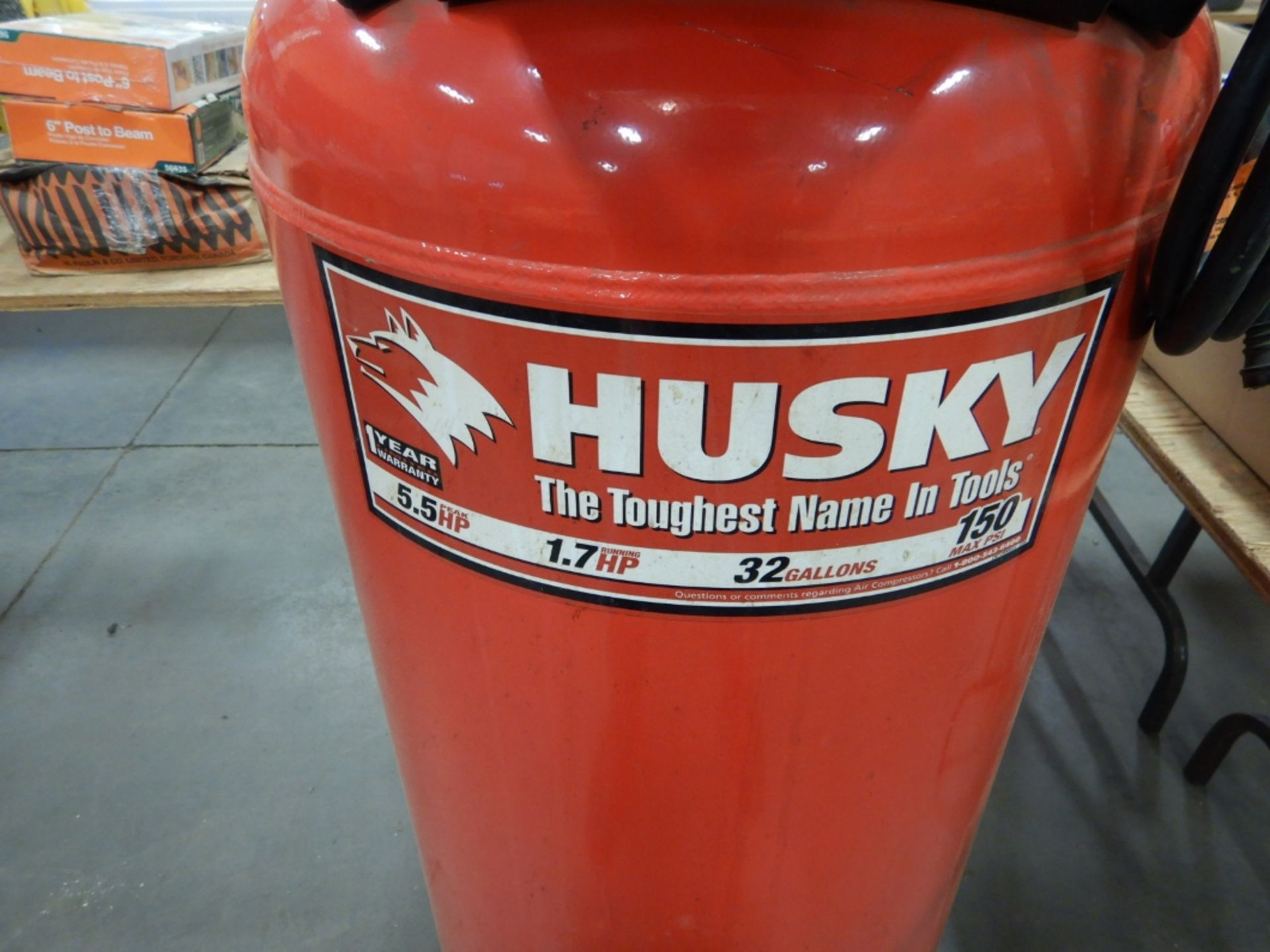 HUSKY UPRIGHT PORTABLE AIR COMPRESSOR, 5.5 HP, 32 GAL, 150 PSI - Image 3 of 6