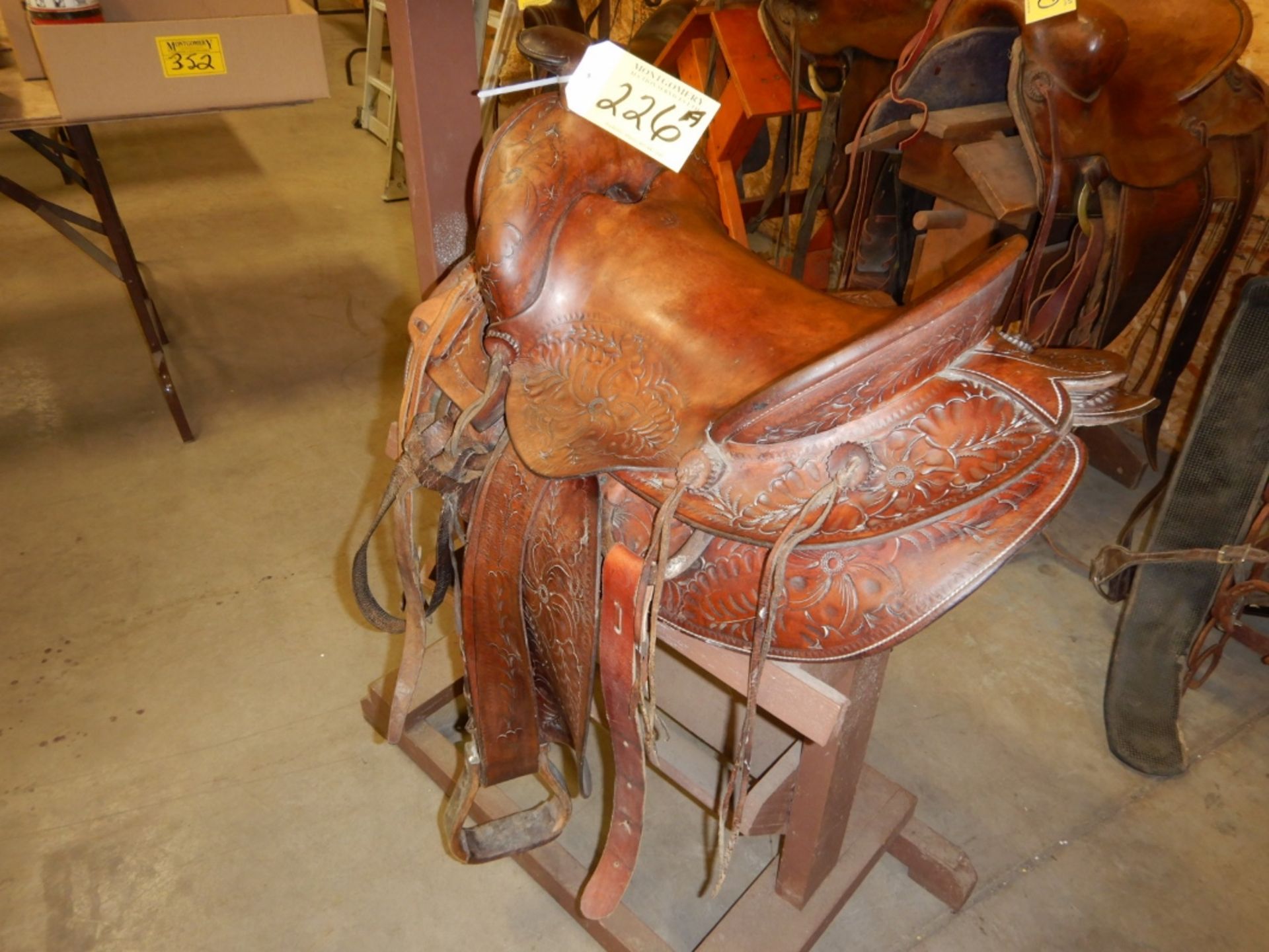 JC HIGGINS/SEARS ROBUCK WESTERN STOCK SADDLE, 14" SLICK SEAT, FULL DBL RIG, RAWHIDE TREE, #5941, - Image 2 of 5