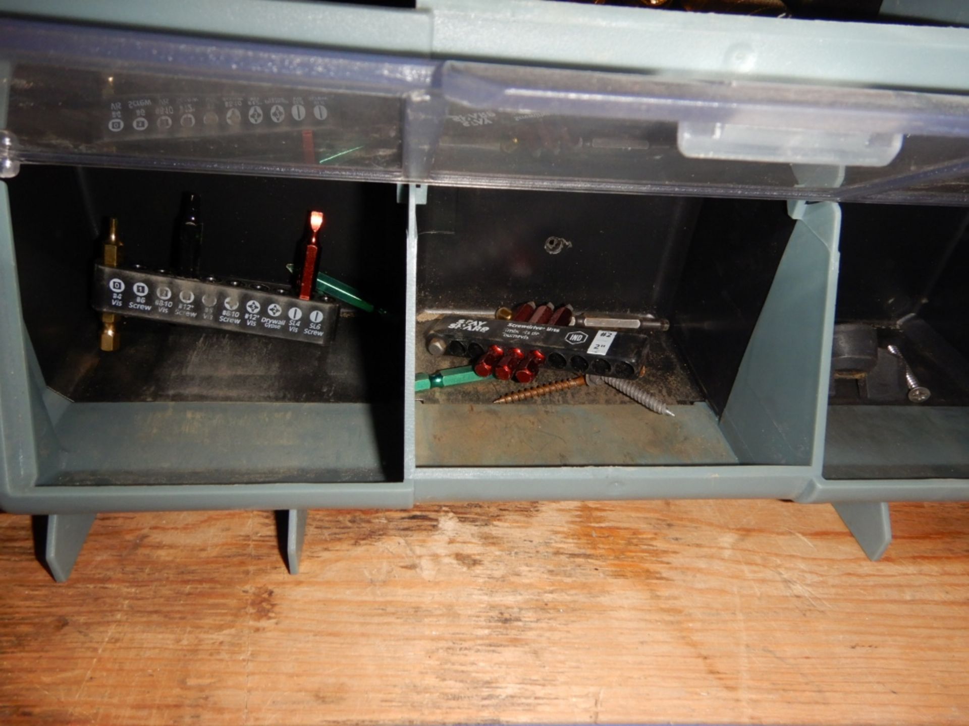 HARDWARE ORGANIZING TRAY W/AIR FITTINGS, SCREW DRIVER BITS, ETC, METAL HARDWARE TRAY W/CARPENTERS - Image 4 of 8