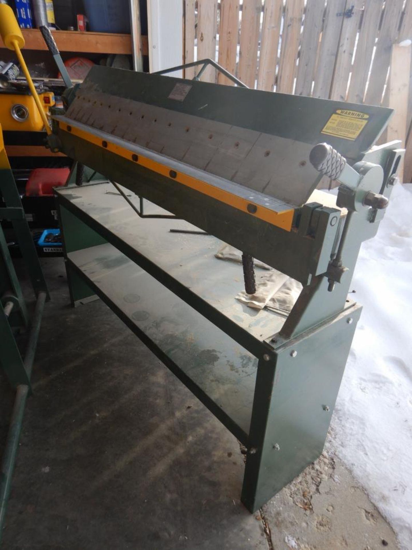BUSY BEE SHEET METAL PAN & BOX BRAKE, 48" X 14GA, USED ONCE. LOCATED @ MORNINGSIDE. TO VIEW CALL