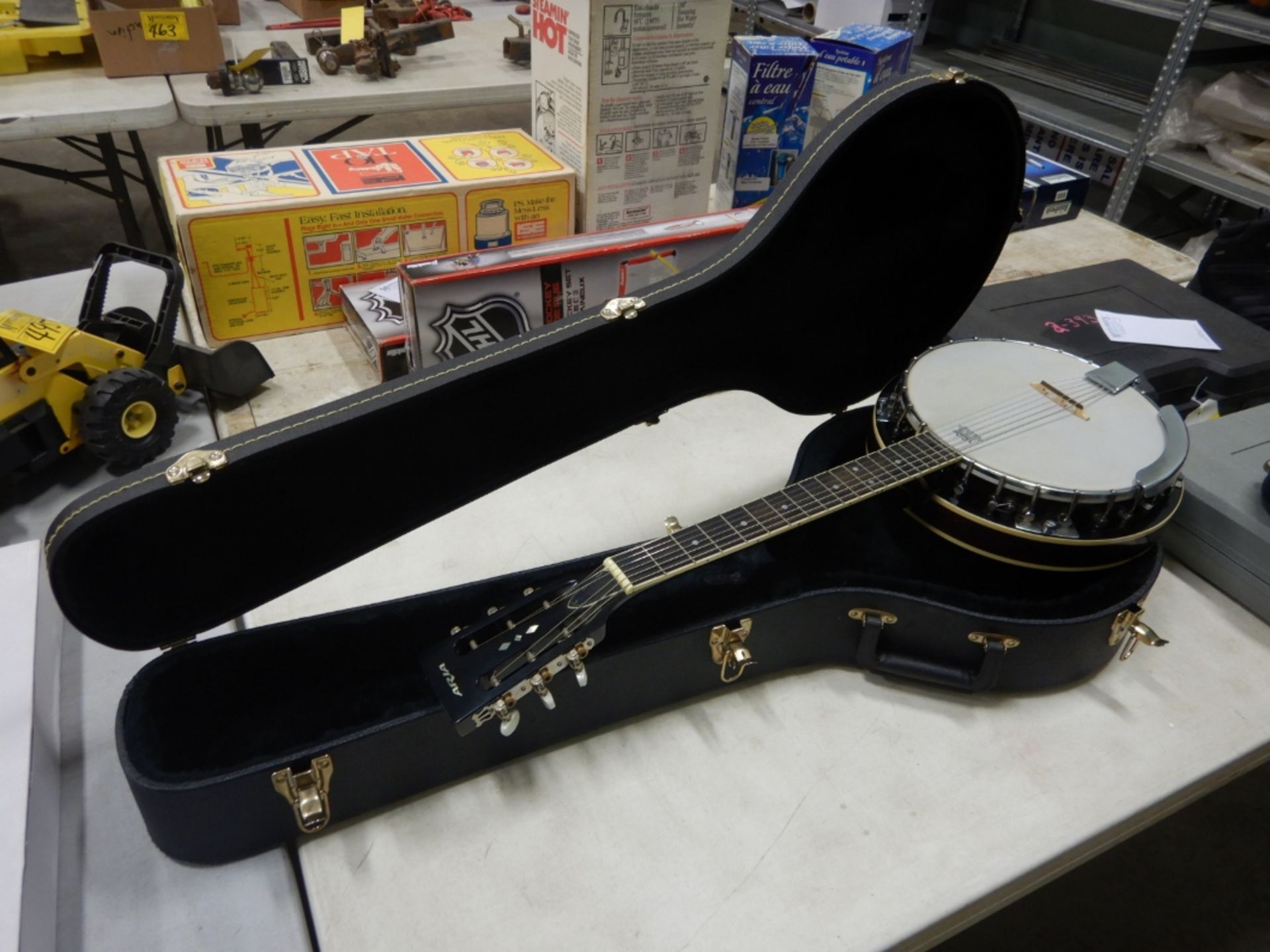 ARIA 6-STRING BANJO W/CARRYING CASE - Image 6 of 6