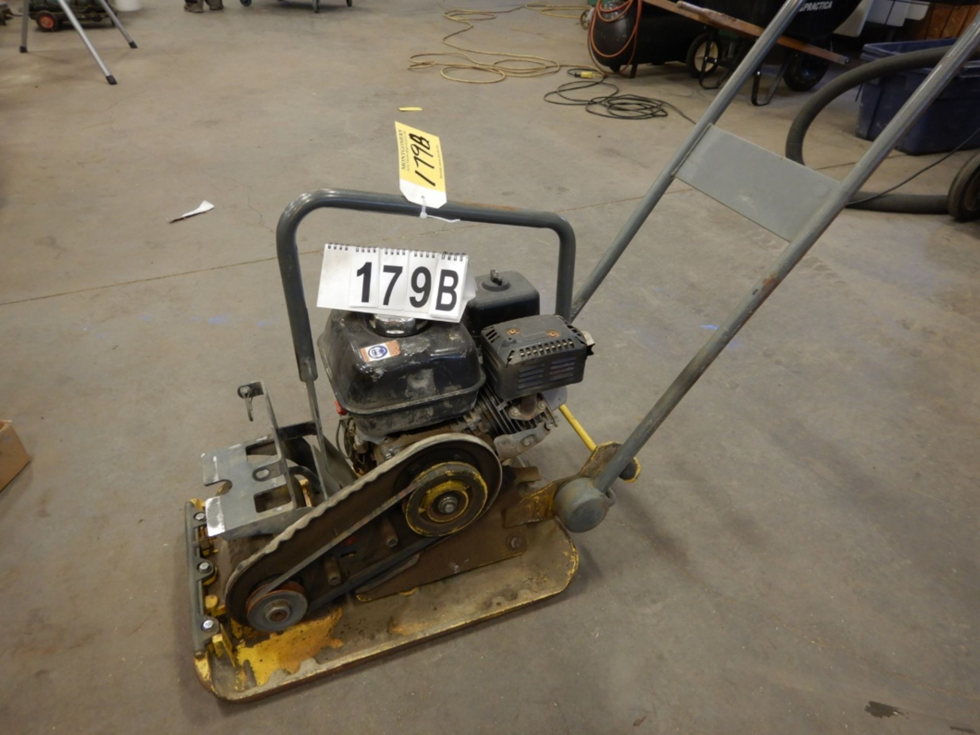 WACKER NELSON PLATE COMPACTOR, 15"X20" W/GAS ENGINE (NEEDS REPAIR)